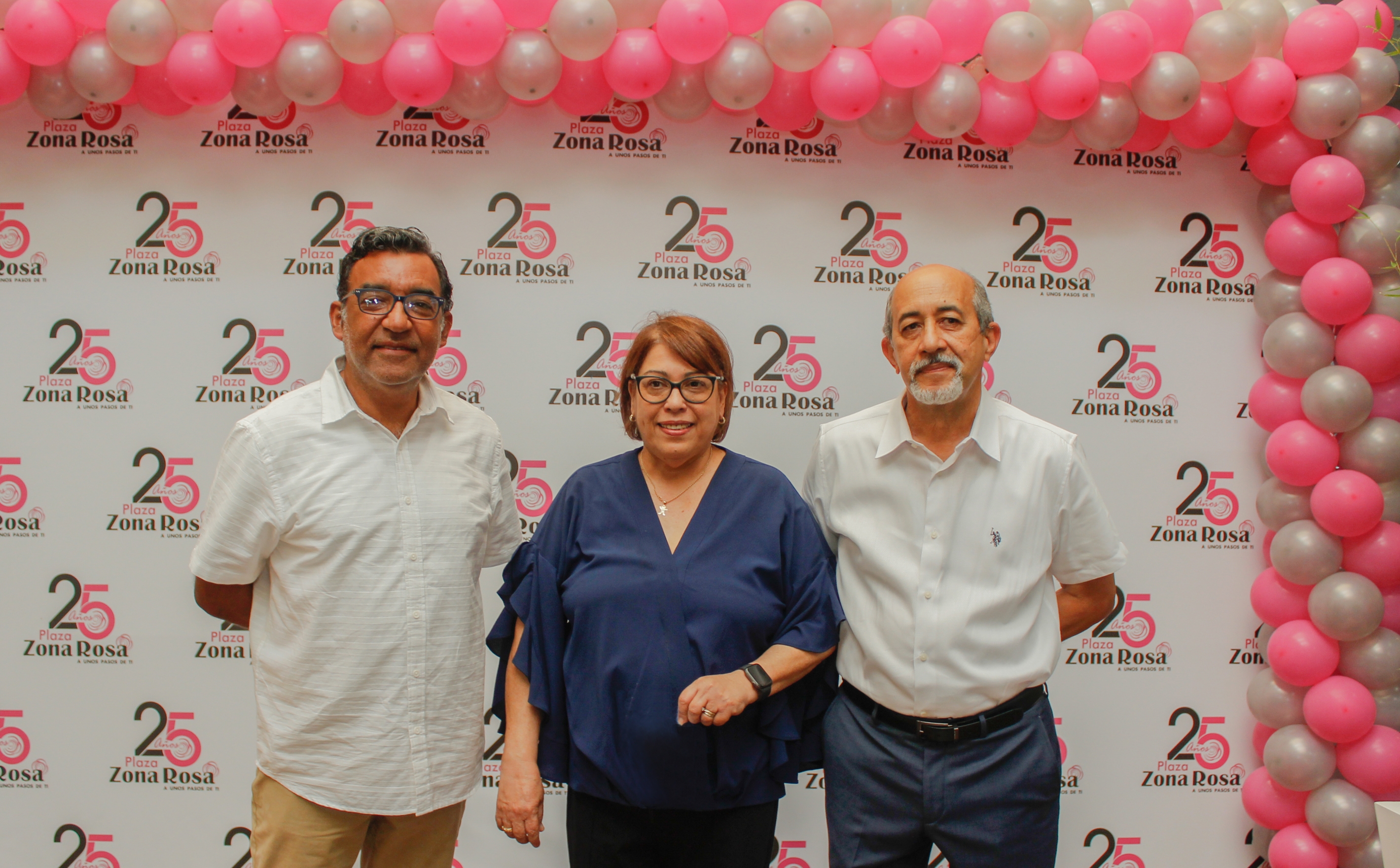 Plaza Zona Rosa celebra 25 años de fundación