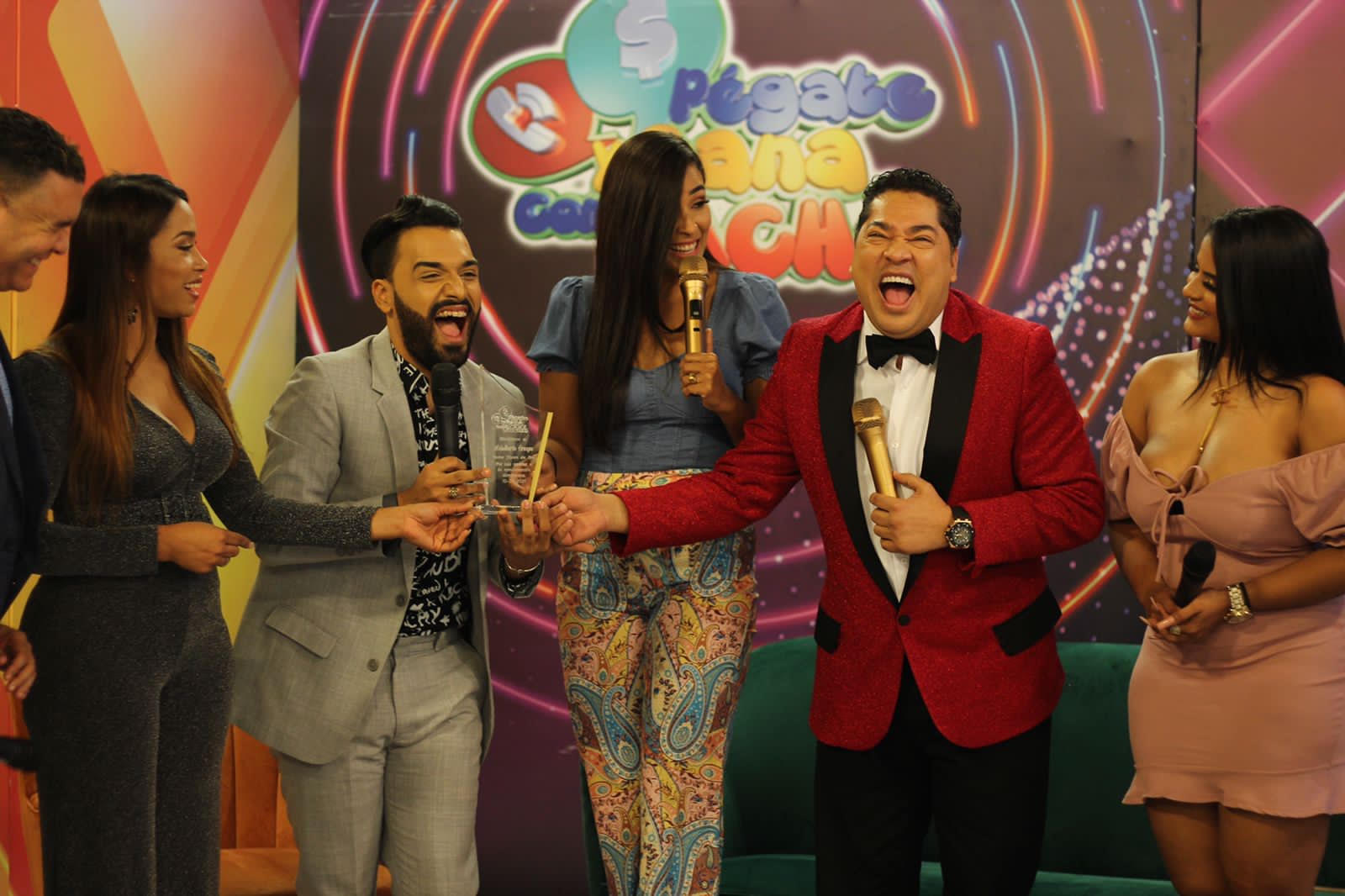 Reconocen Adalberto Crespo como "Joven de Oro"