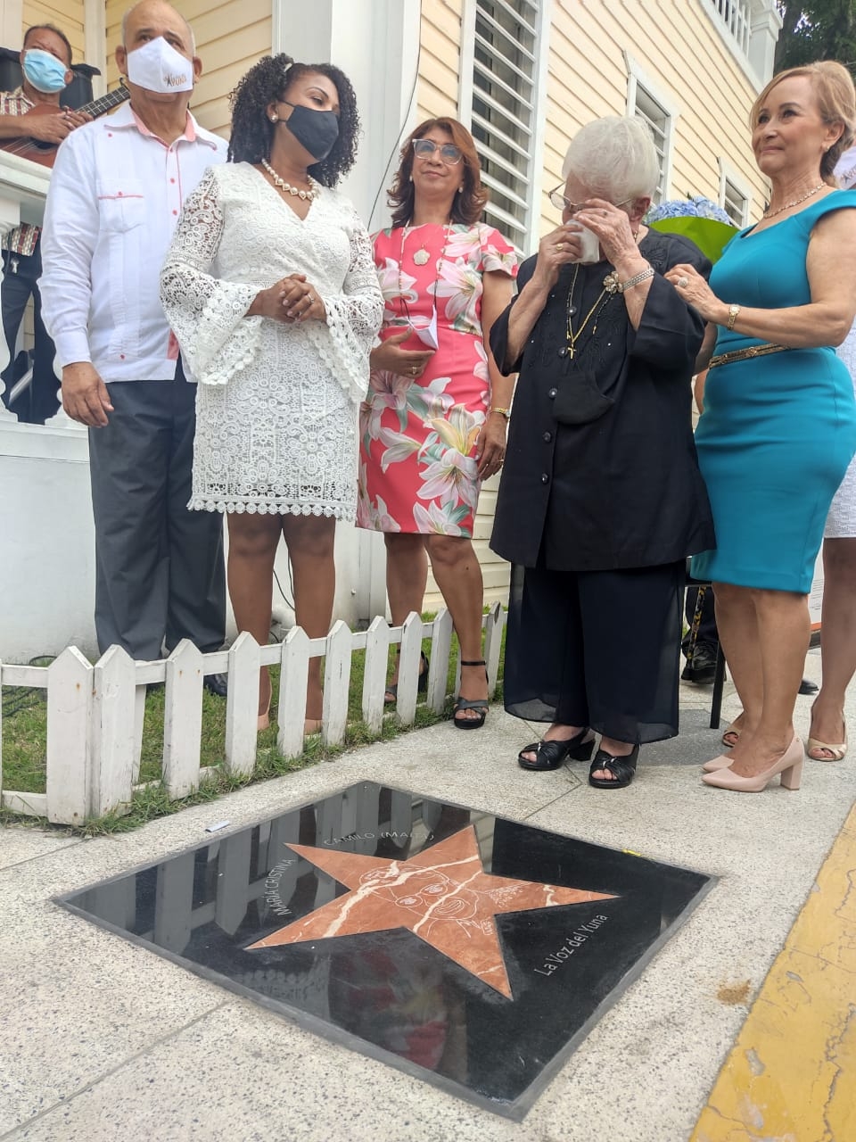 La Voz del Yuna de Bonao develiza estrella en honor a María Cristina Camilo