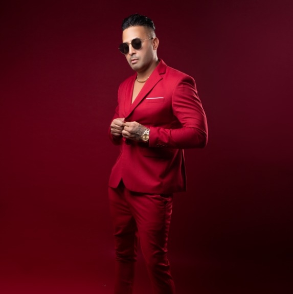 Salsero boricua Charlie Cruz agradece apoyo de los dominicanos