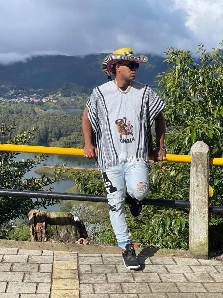 Tonton 80 celebra exitosa gira por Colombia y auge de su tema “Hay Bobo”