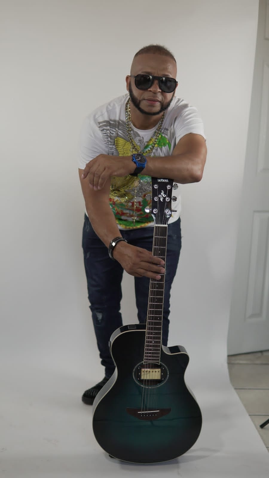 “Me Curé” regalo musical virtual de El Galán de la Bachata