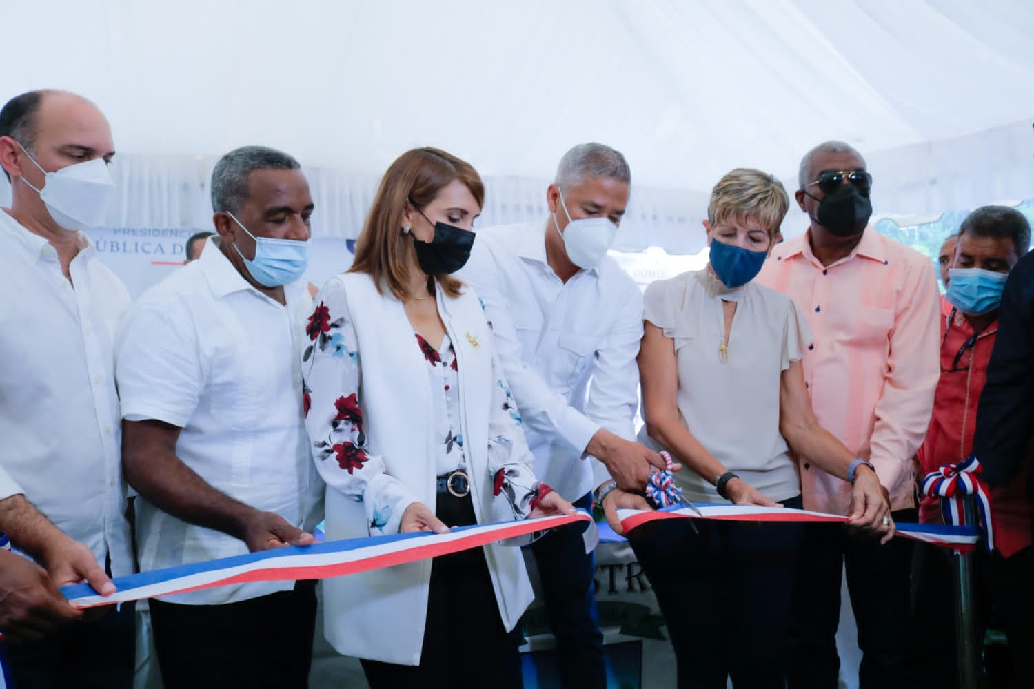 Edenorte inaugura proyectos extensión de redes en comunidades de Puerto Plata