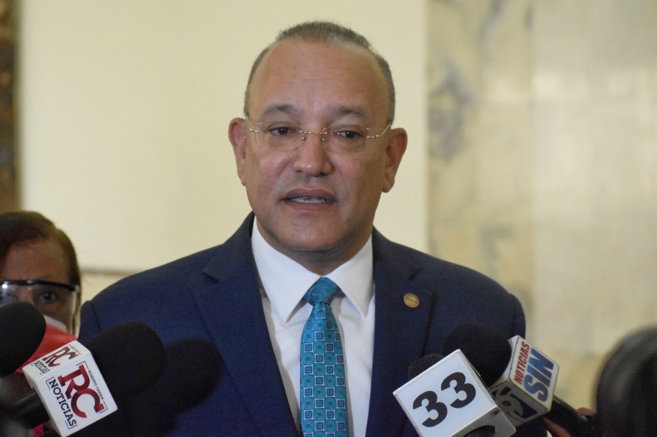 Ulises Rodríguez critica que voceros de oposición recurran a la desinformación para enfrentar al Gobierno
