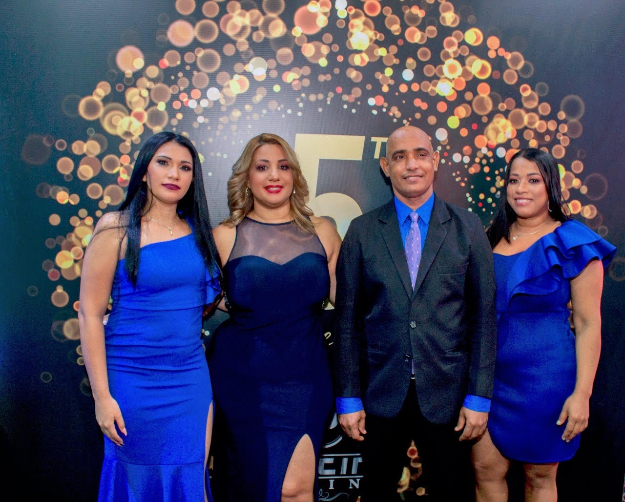 Casino Platino celebra quinto aniversario con Wilman Peña