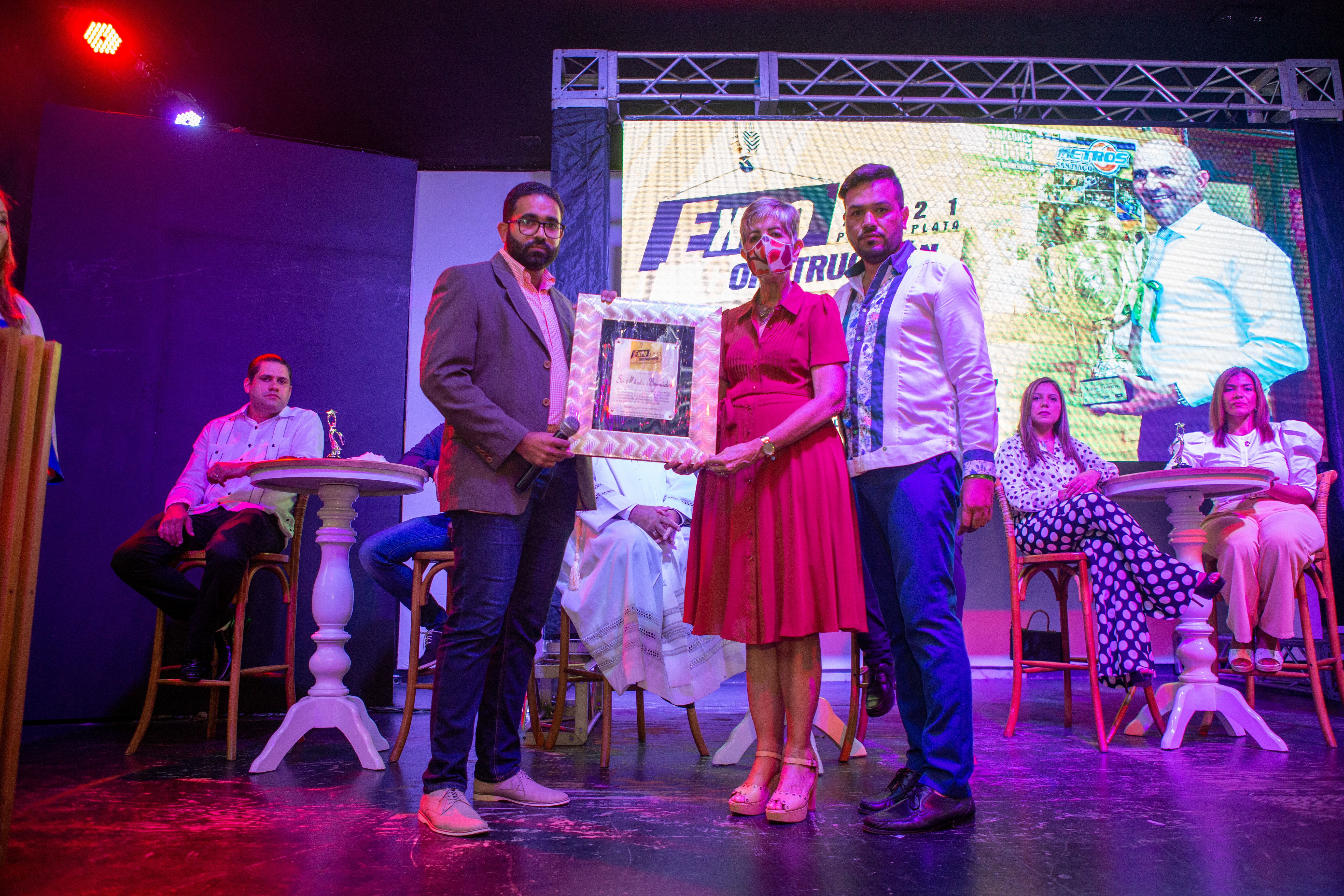 Dedican primera versión de Expoconstrucción Puerto Plata a empresario Mícalo Bermúdez