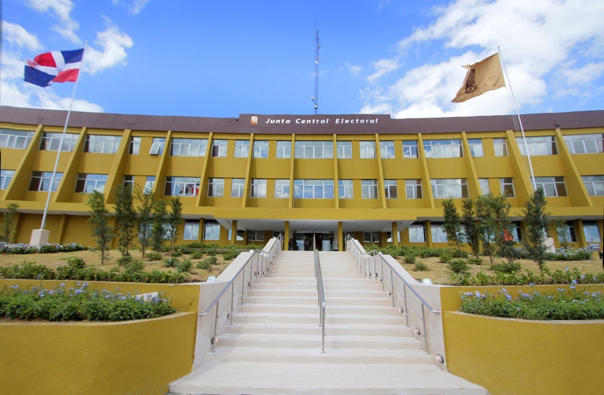 JCE saluda condena de cinco años a nacional haitiano acusado de suplantación de identidad en Hato Mayor​