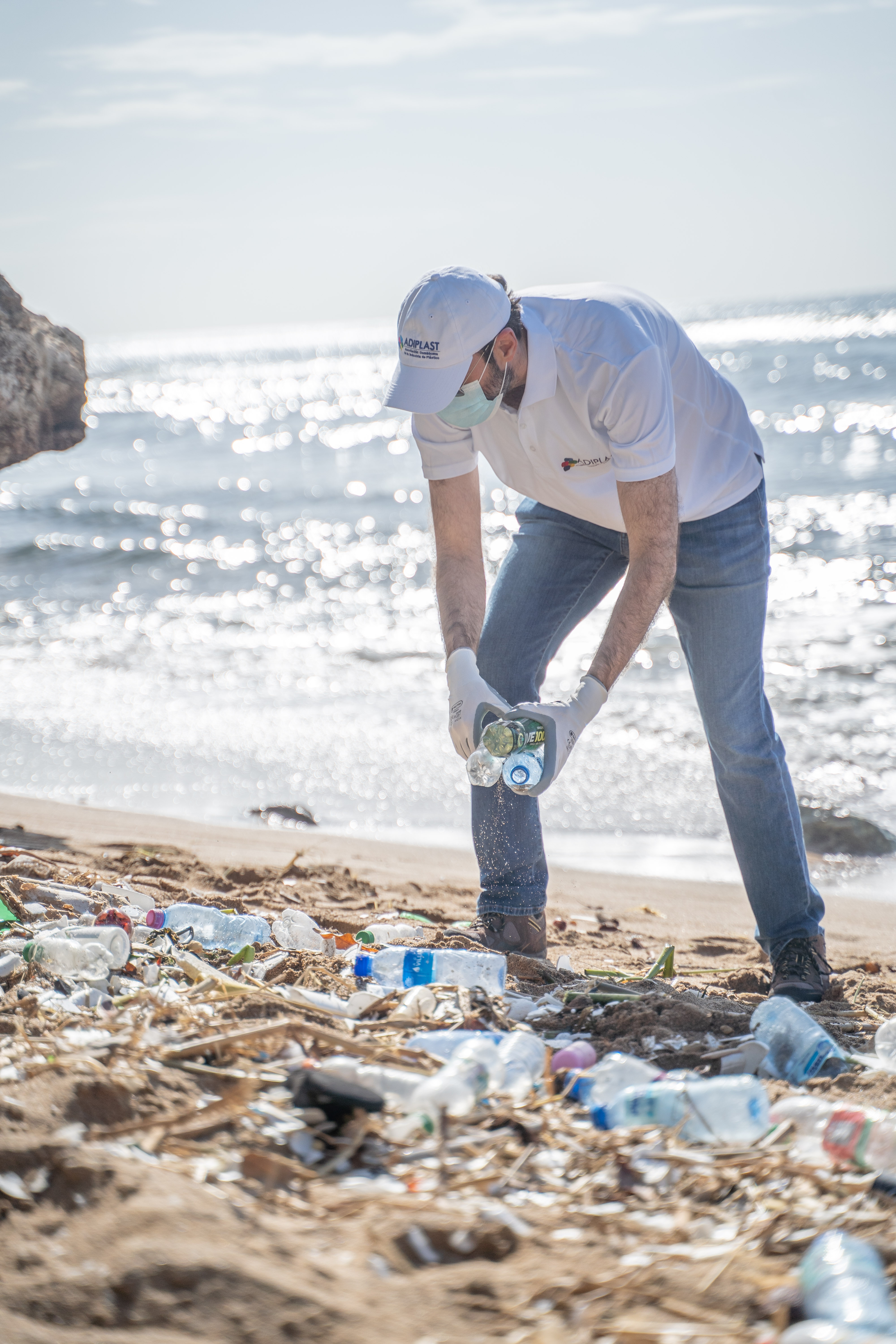 #DesechaResponsable campaña de ADIPLAST para prevenir residuos en los mares