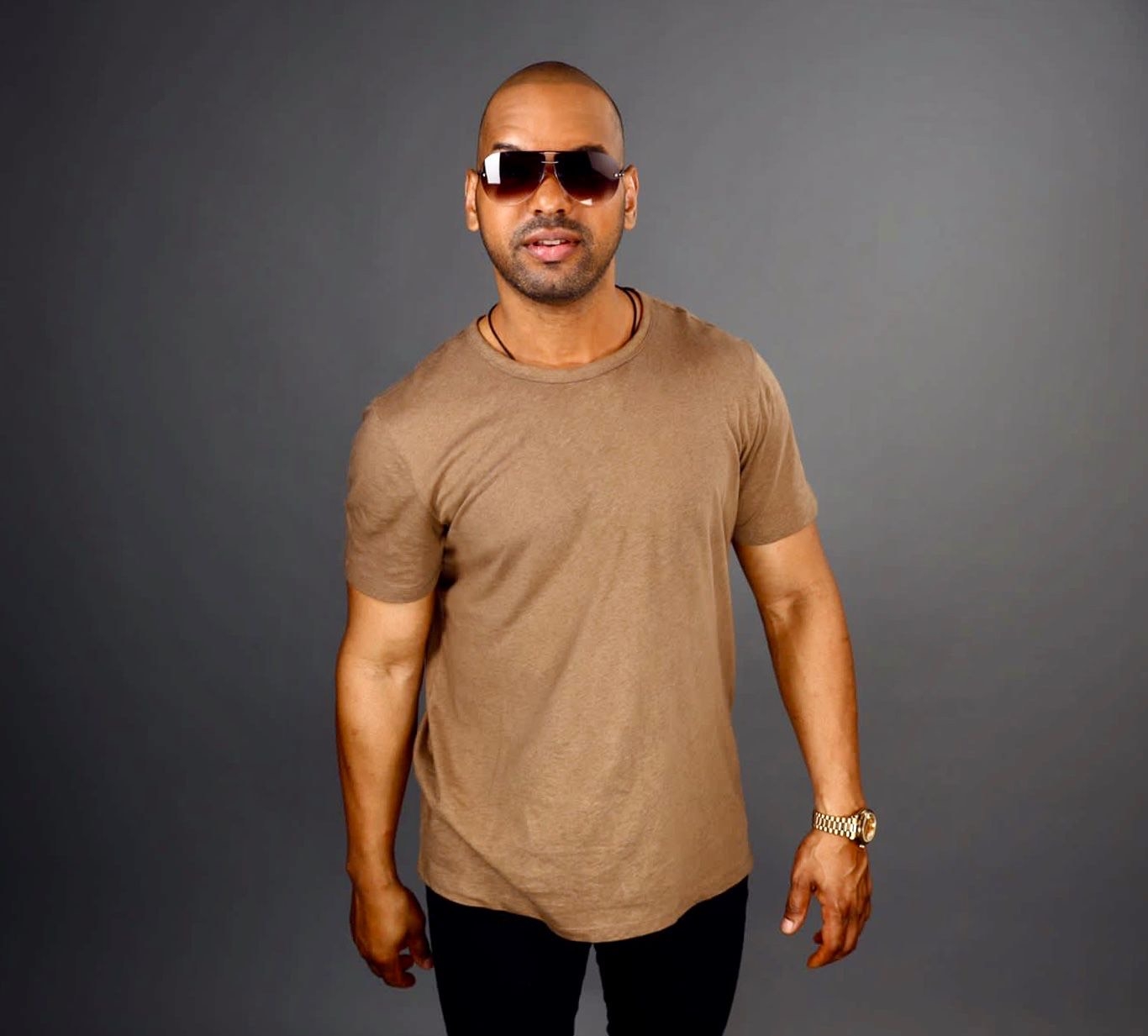 ANTHONY REY, un dominicano exitoso en Univisión Radio