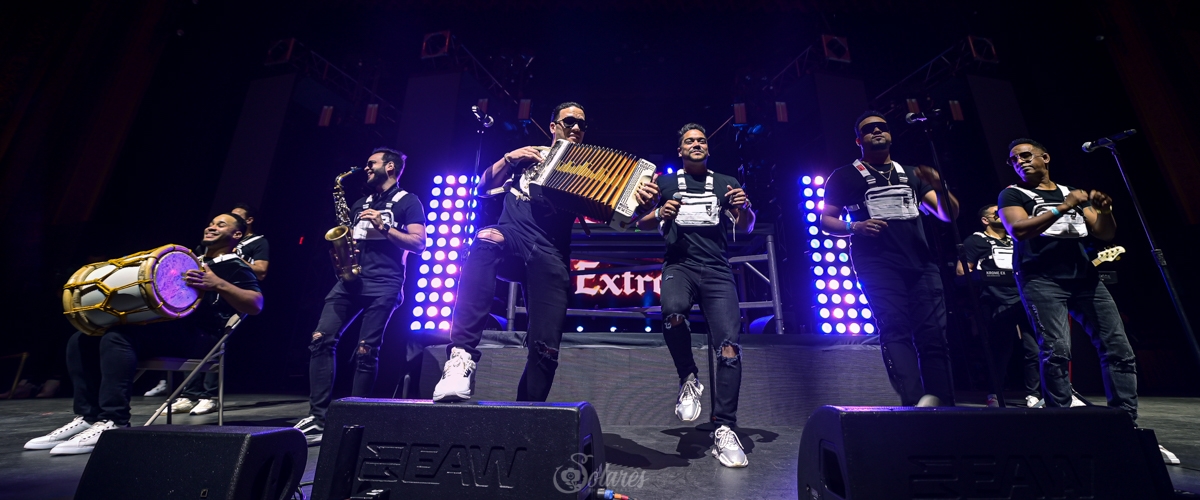 Urbanda representa merengue típico junto a DJ Adoni