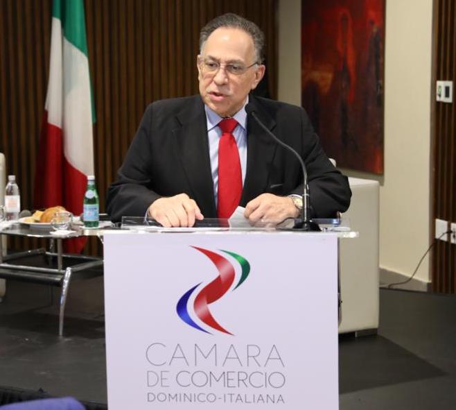 Empresarios reciben al nuevo embajador italiano en el país con la magia del cacao dominicano