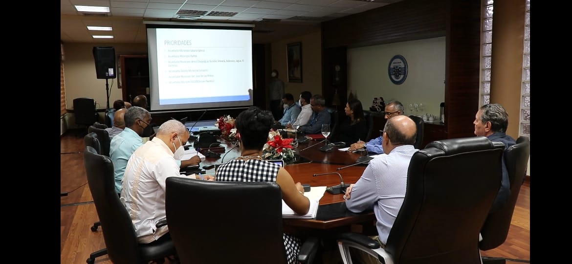 Avanza programa de desarrollo en beneficio de Santiago