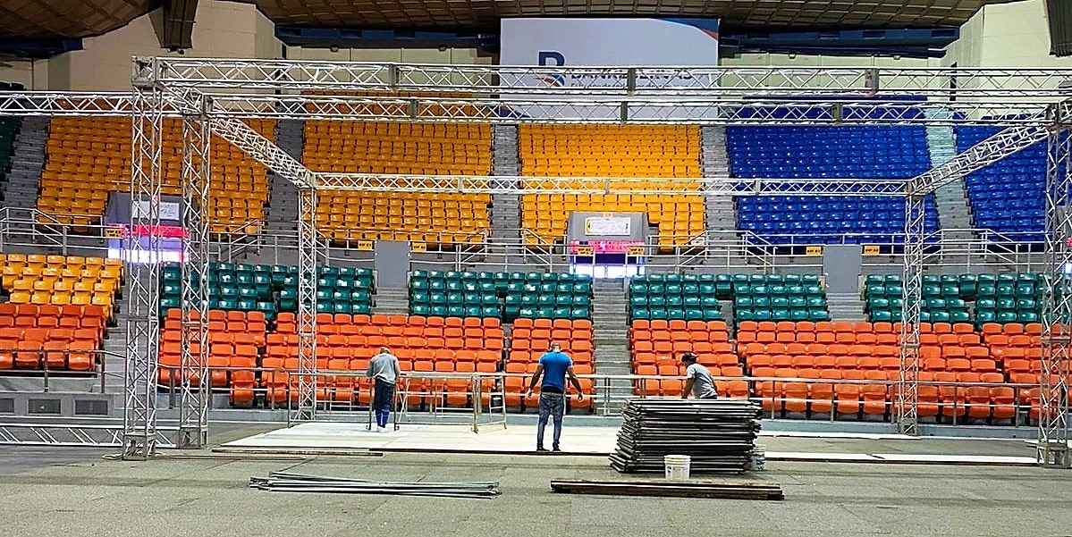 Preparan escenario, gimnasios arden por X Miss & Mr Región Norte fisiculturismo y fitness del domingo en Santiago