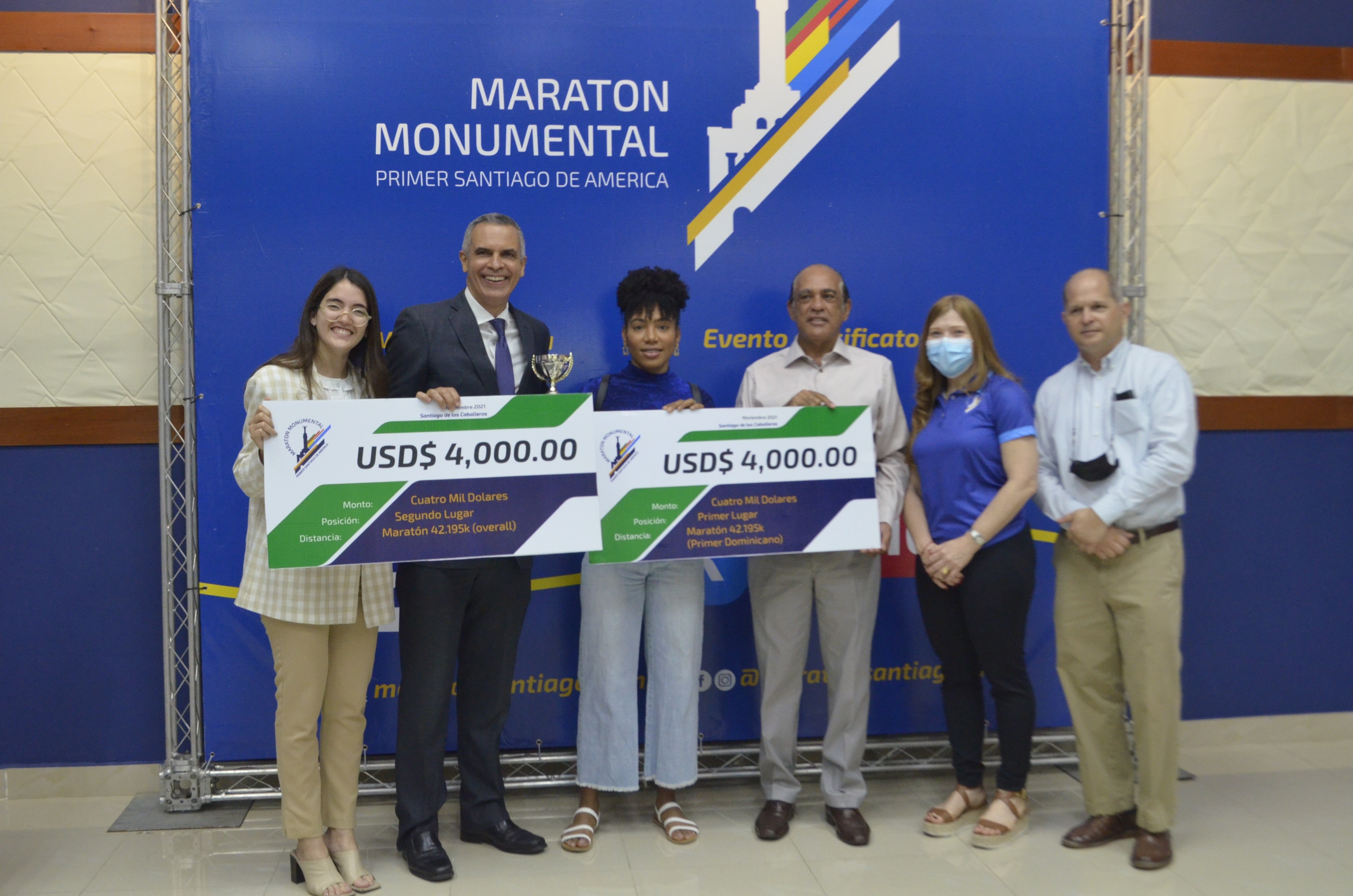 Maratón Monumental premia el esfuerzo y constancia de atletas dominicanos y extranjeros