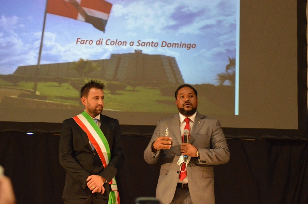 Se destaca participación del cónsul dominicano en Génova, Italia, en acto que honra a Cristóbal Colón