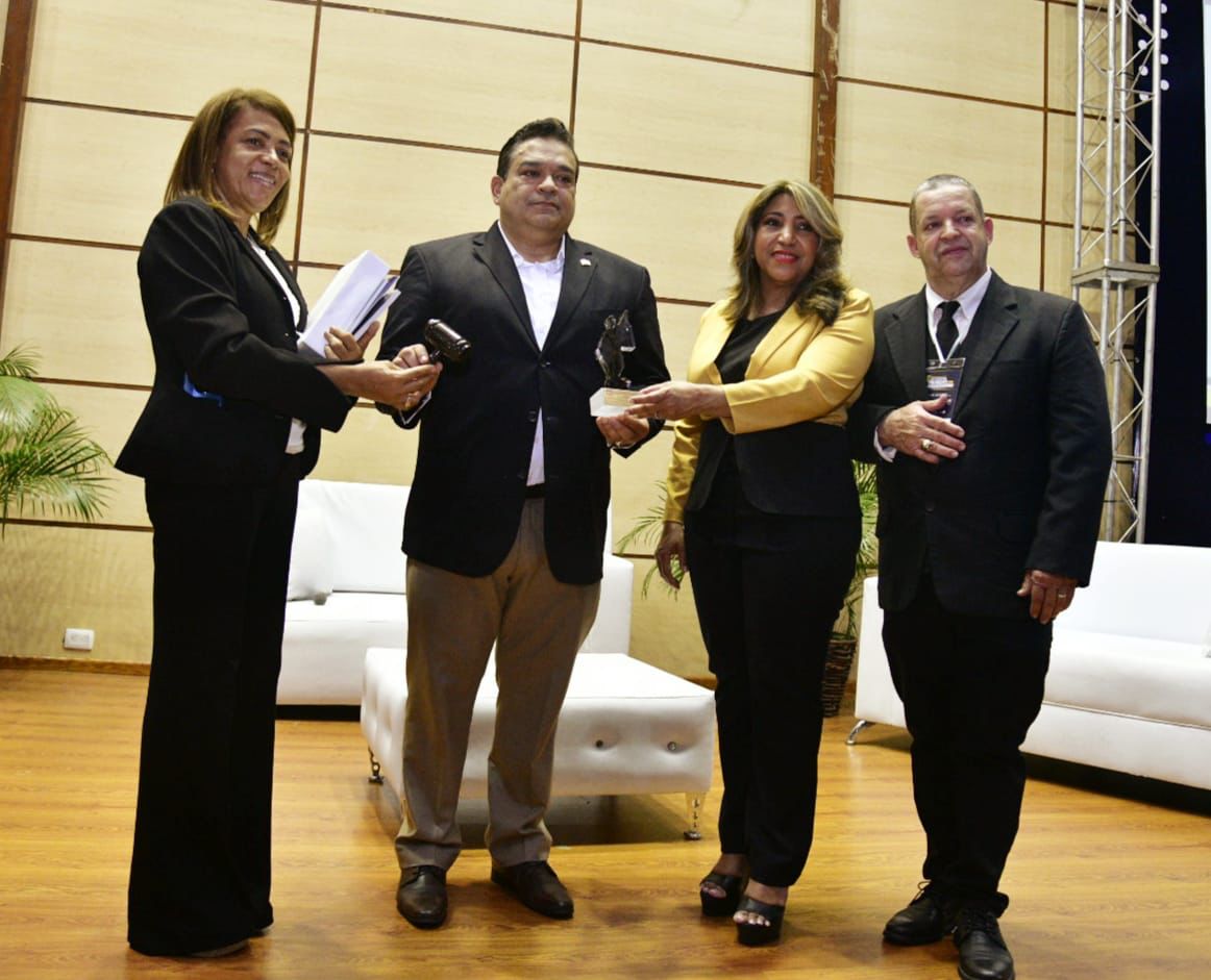 El director de la ONDA anuncia que instituciones públicas y privadas coordinan el combate a la piratería