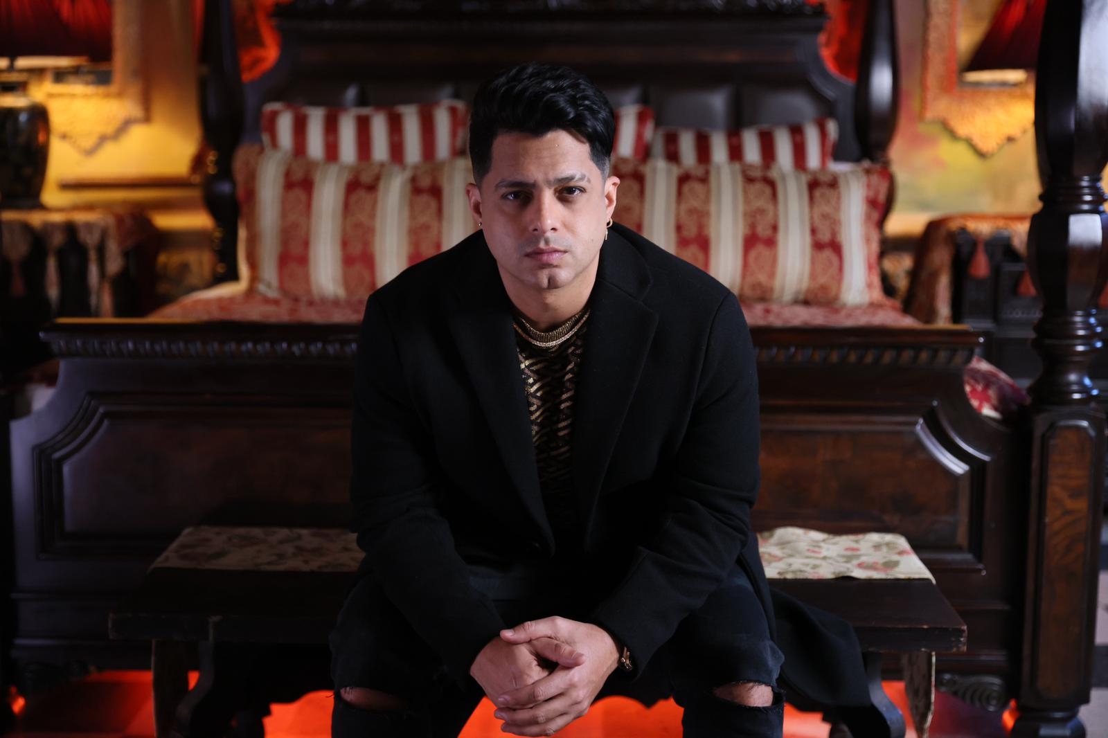 El artista Puertorriqueños Ken-Y llega de gira de promoción con su Nuevo sencillo “Falsas palabras”