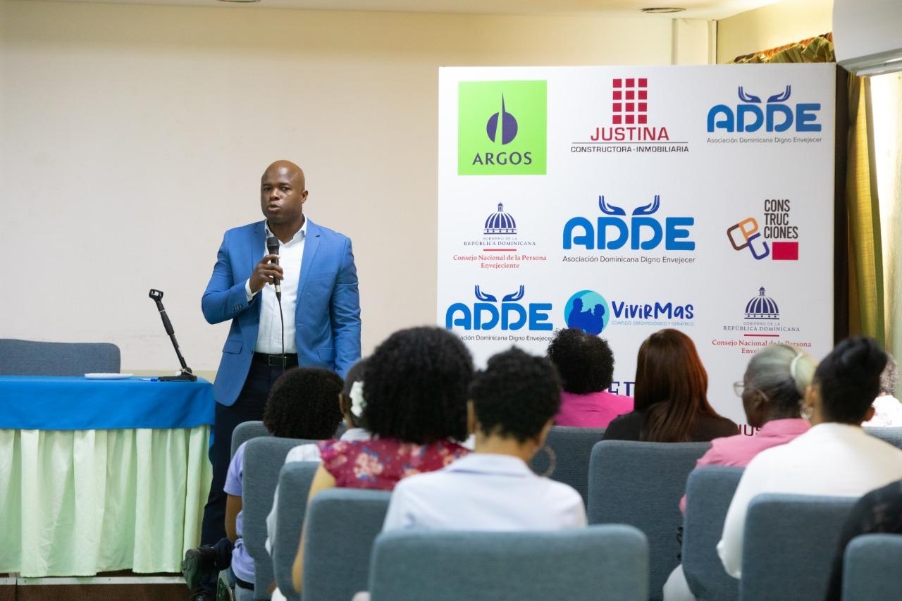 Asociación Dominicana Digno Envejecer realizó novedoso taller de inmersión para madres de la tercera edad