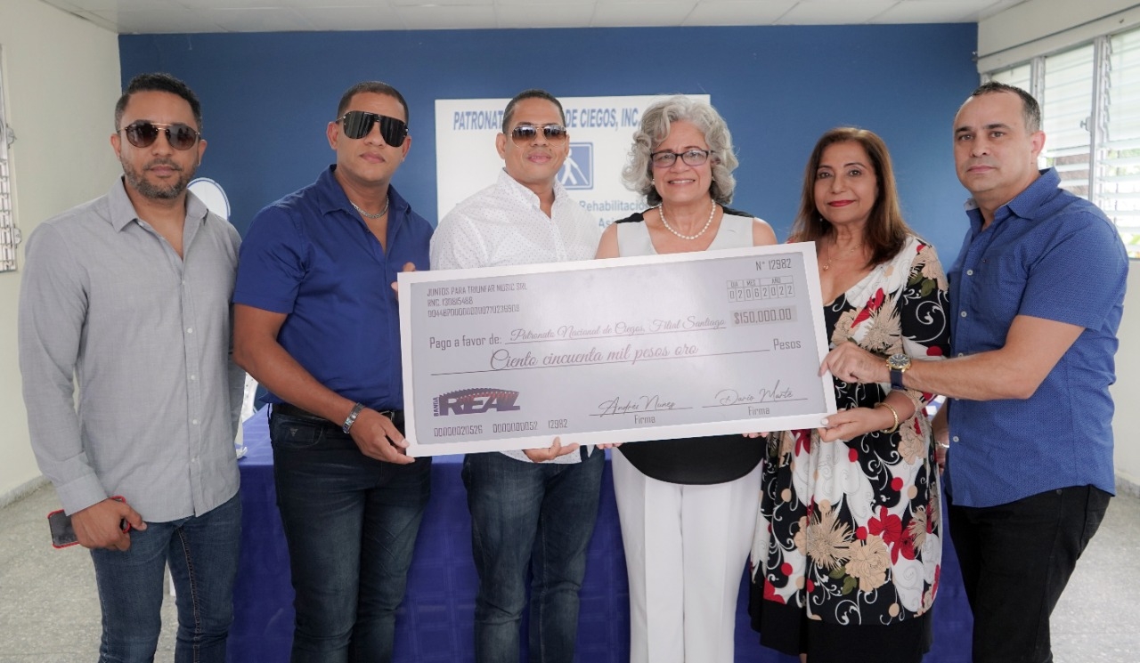 Banda Real realiza donativo Patronato Nacional de Ciegos