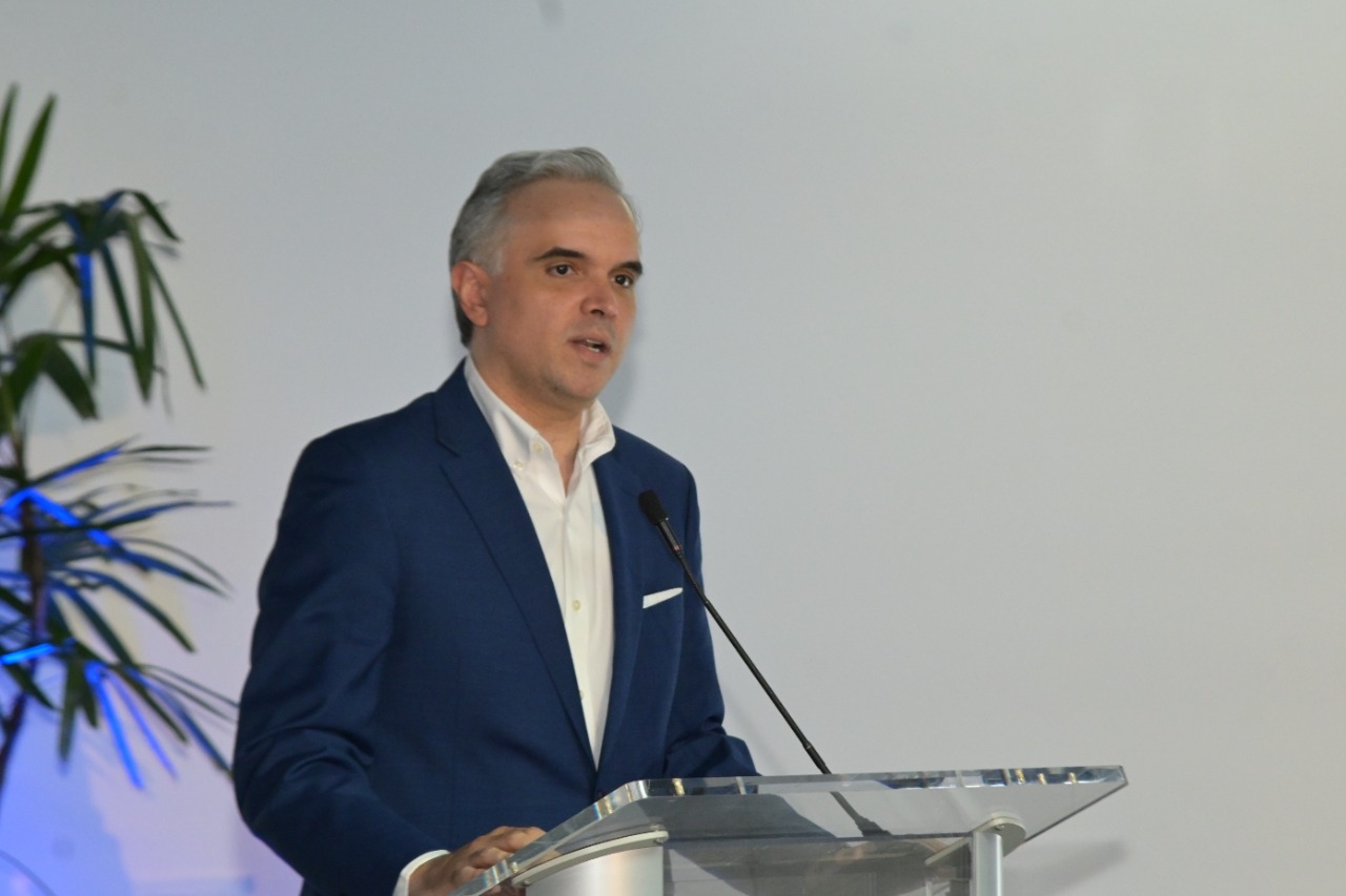 Ministro de Trabajo asegura se han mejorado los salarios y la población dominicana está más protegida