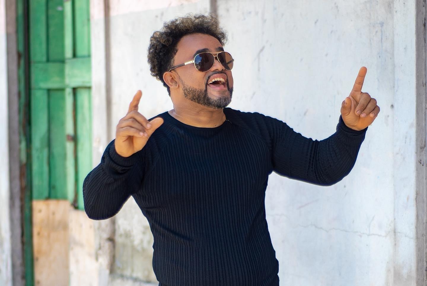 Oet El Salsero lanza tema “Rumba buena”