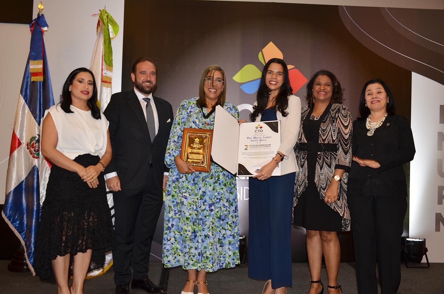 Grupo CTO premia excelencia de médicos de la República Dominicana