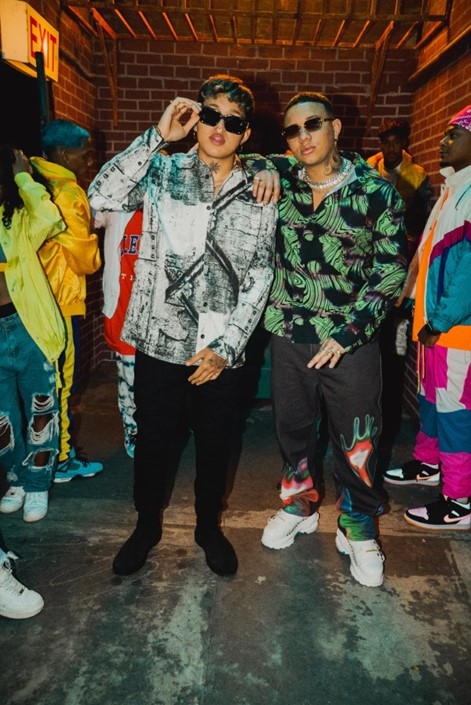 Eix y Beéle presentan "Cuando te veo", una carta de amor tropical