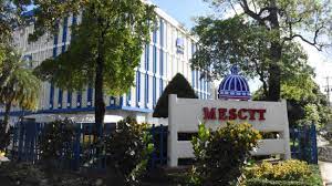 Mescyt anuncia suspensión de docencia universitaria ante posible llegada al país de la tormenta tropical Fiona