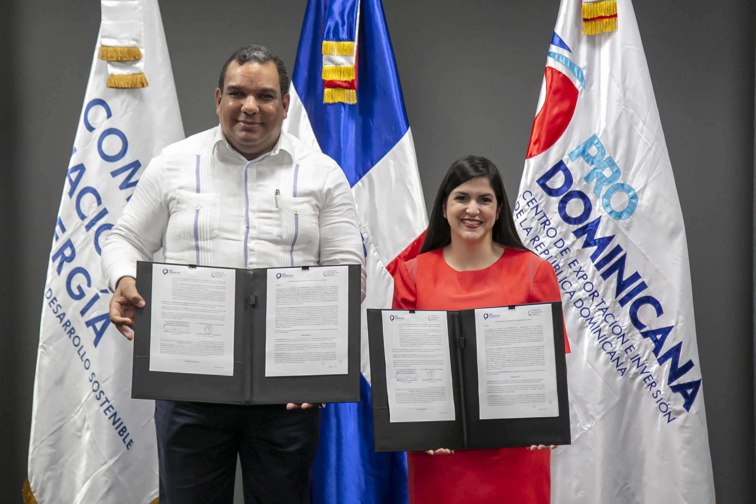 ProDominicana y la Comisión Nacional de Energía firman acuerdo por Ventanilla Única