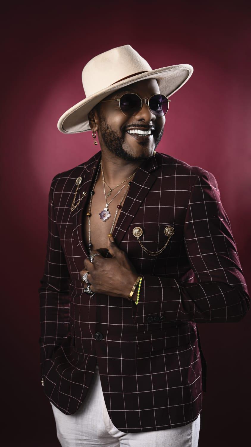 Cantante ecuatoriano Okan Yore presenta tema "Ya supérame"