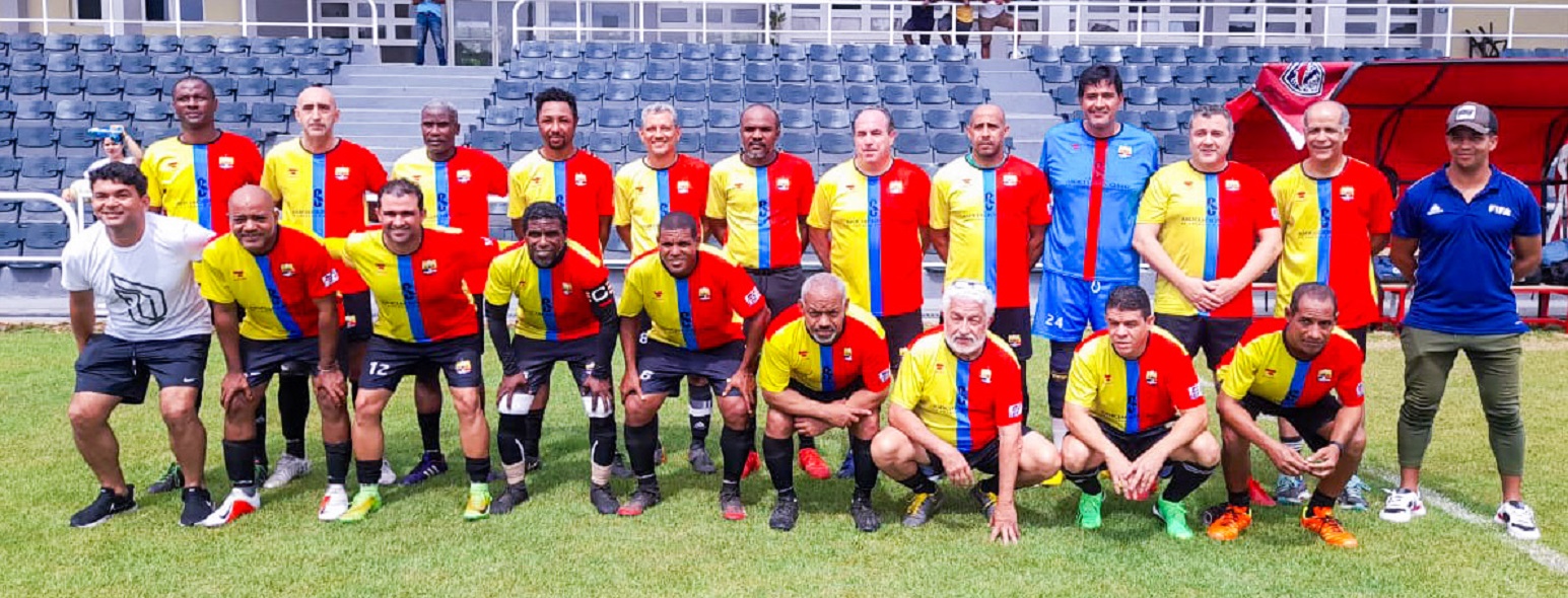 Atlético Barcelona y San Cristóbal clasifican a siguiente ronda, nacional fútbol para veteranos