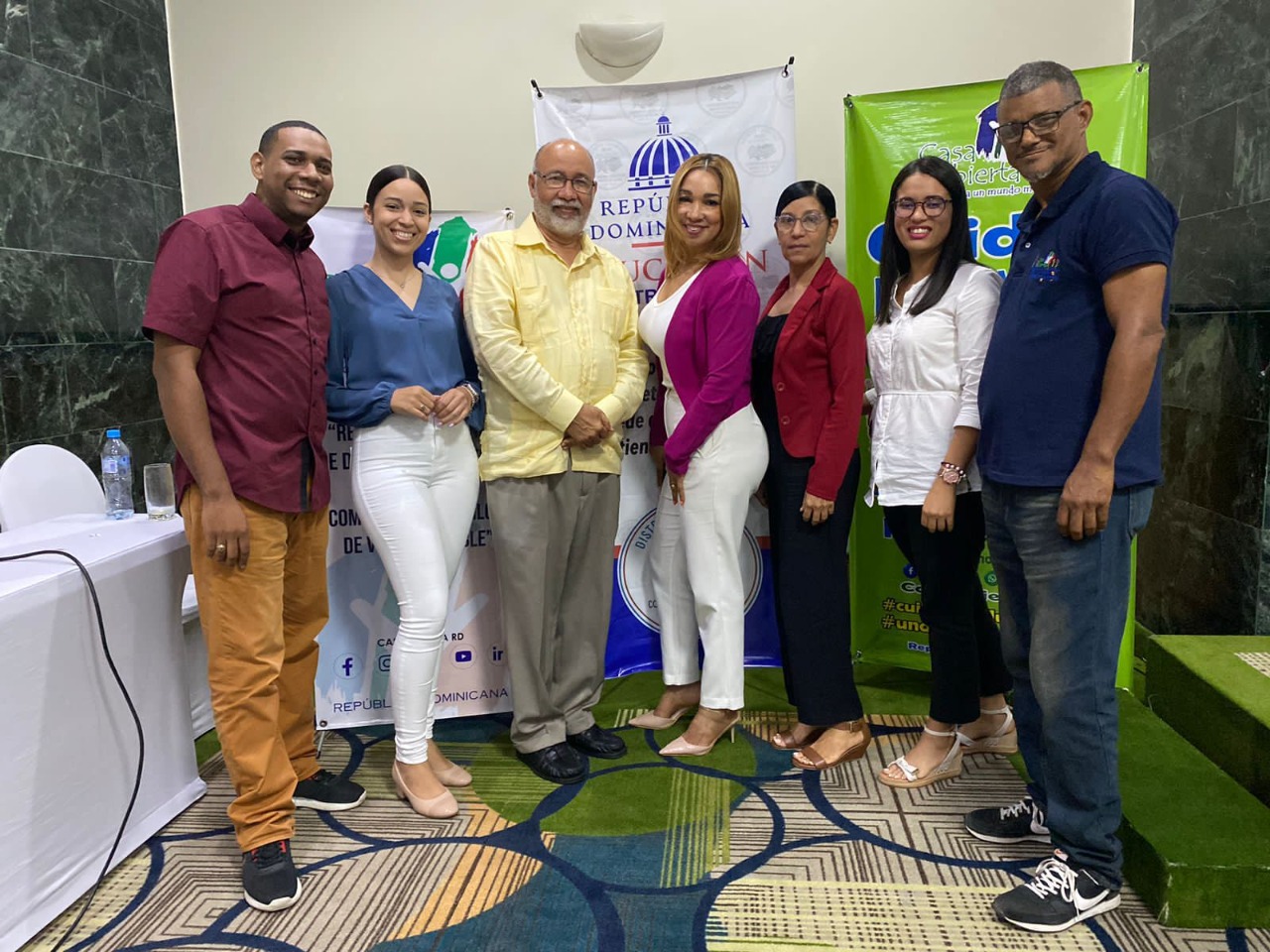 Casa Abierta comparte el programa: “Construyendo Familias”