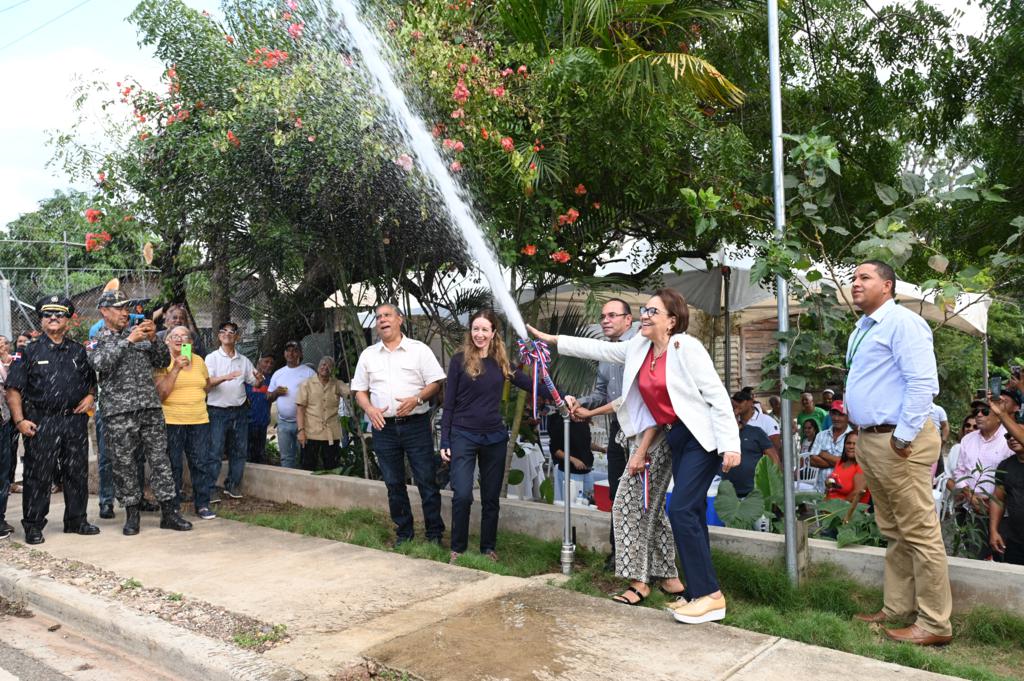 Inauguran acueducto comunitario en Caobanico de San José de las Matas