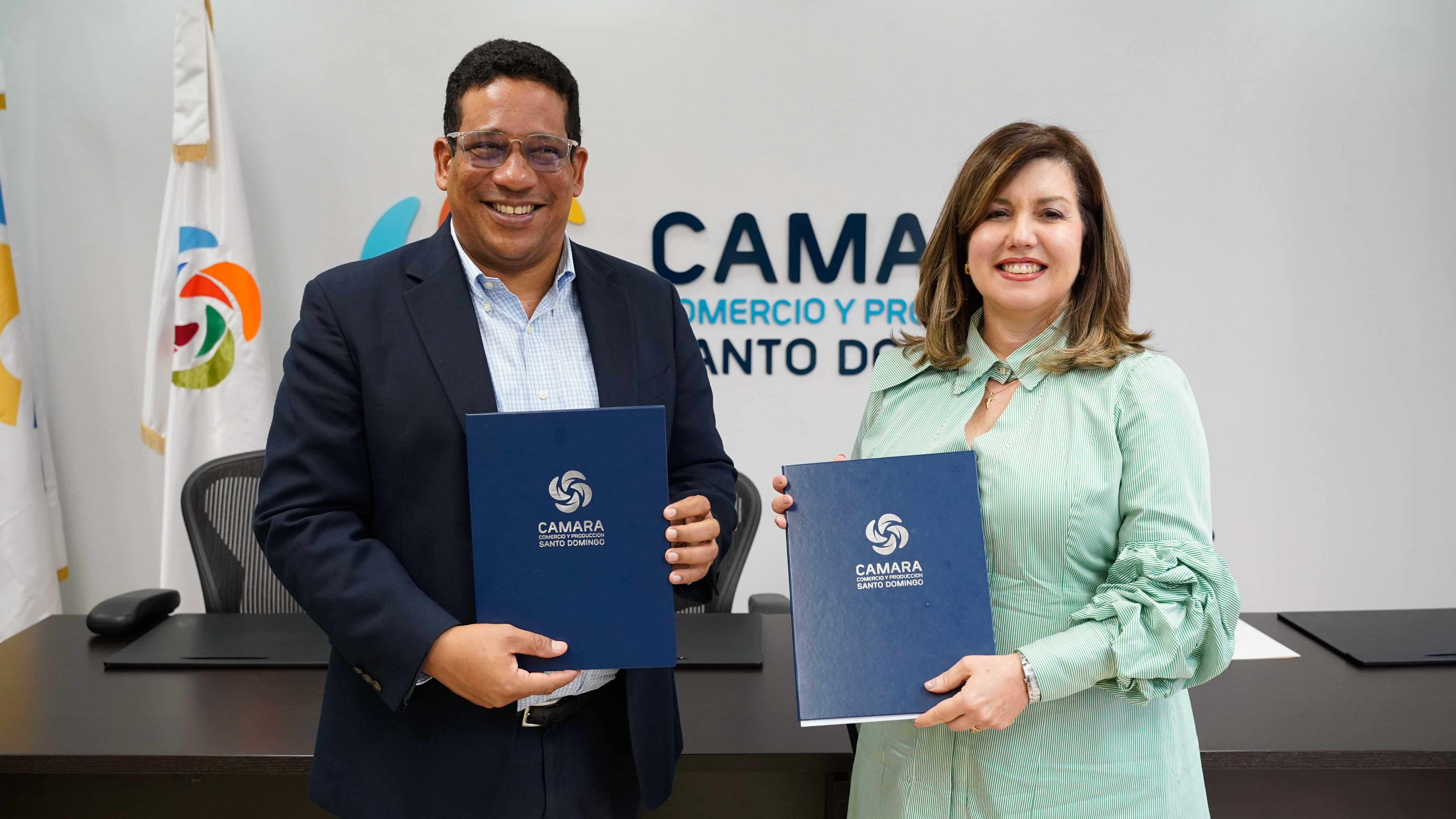 Contrataciones Públicas y Cámara de Comercio de SD compartirán datos para eficientizar servicios