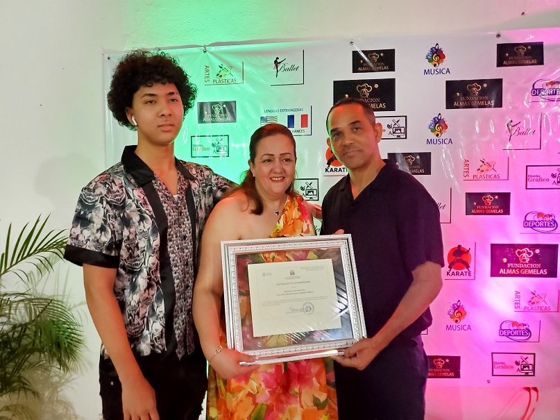Presentan Fundación Almas Gemelas RD