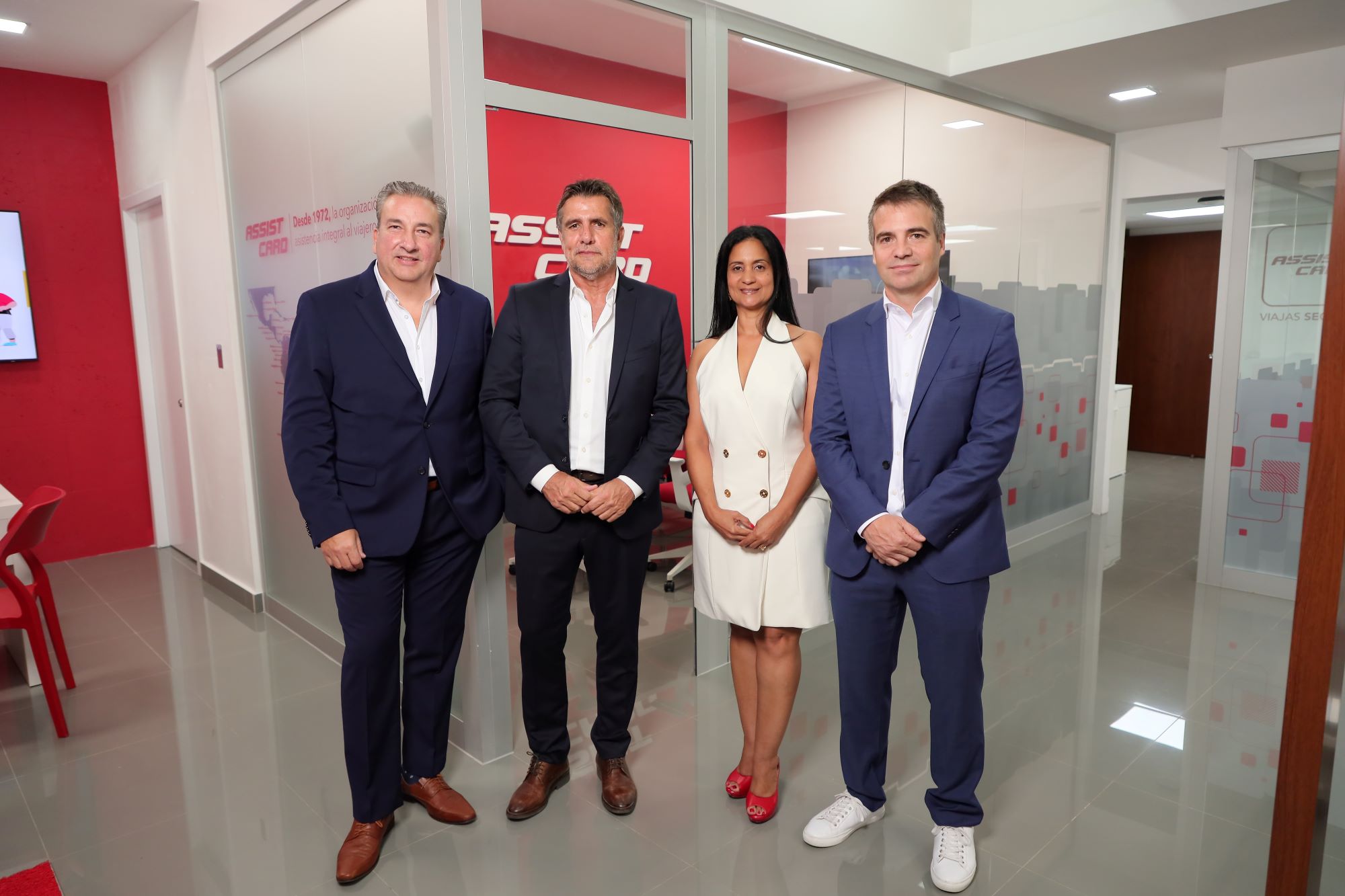 Assist Card inaugura su nueva oficina en Santo Domingo