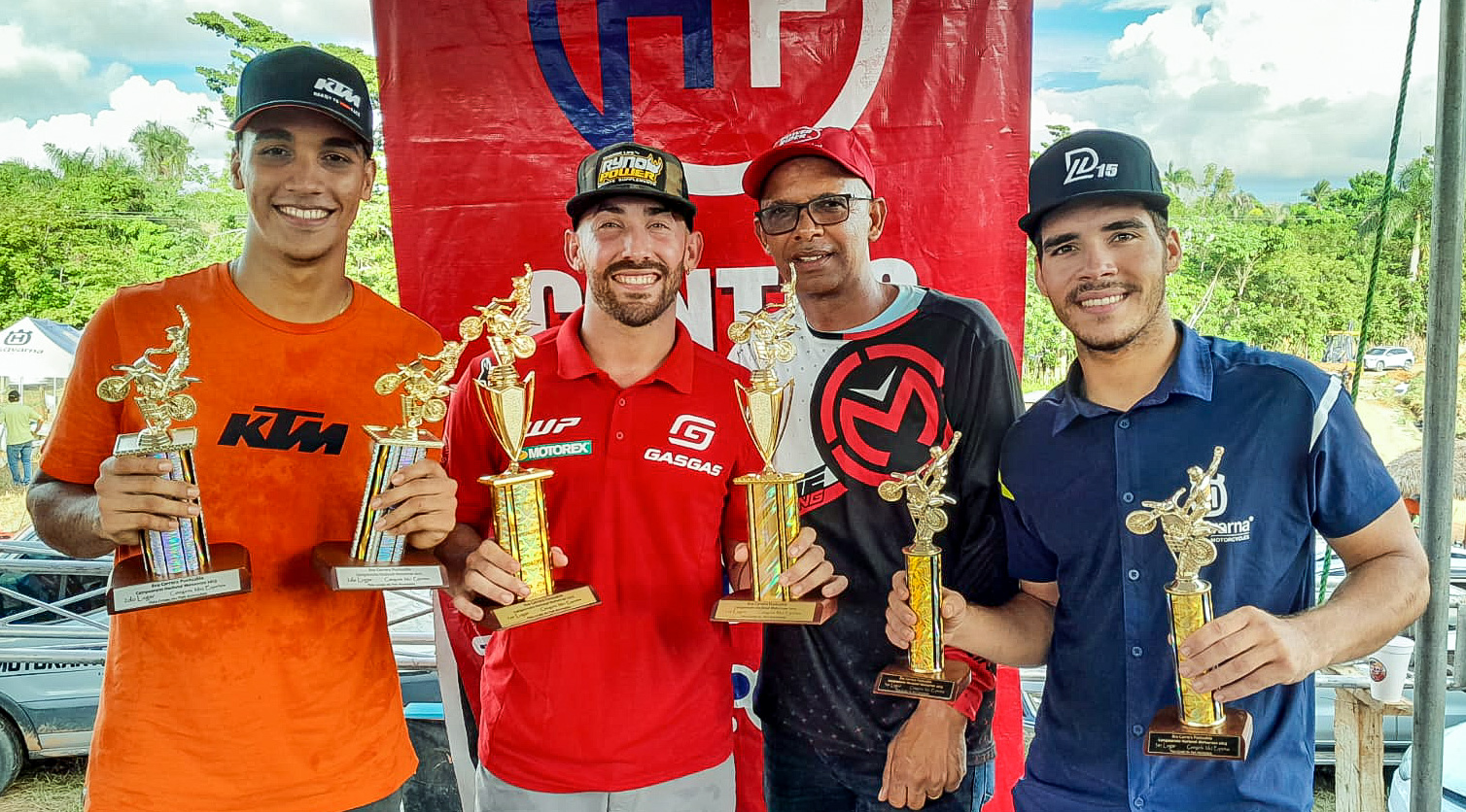 Capitaleño Nogueras gana las grandes motocross del domingo en Monte Plata