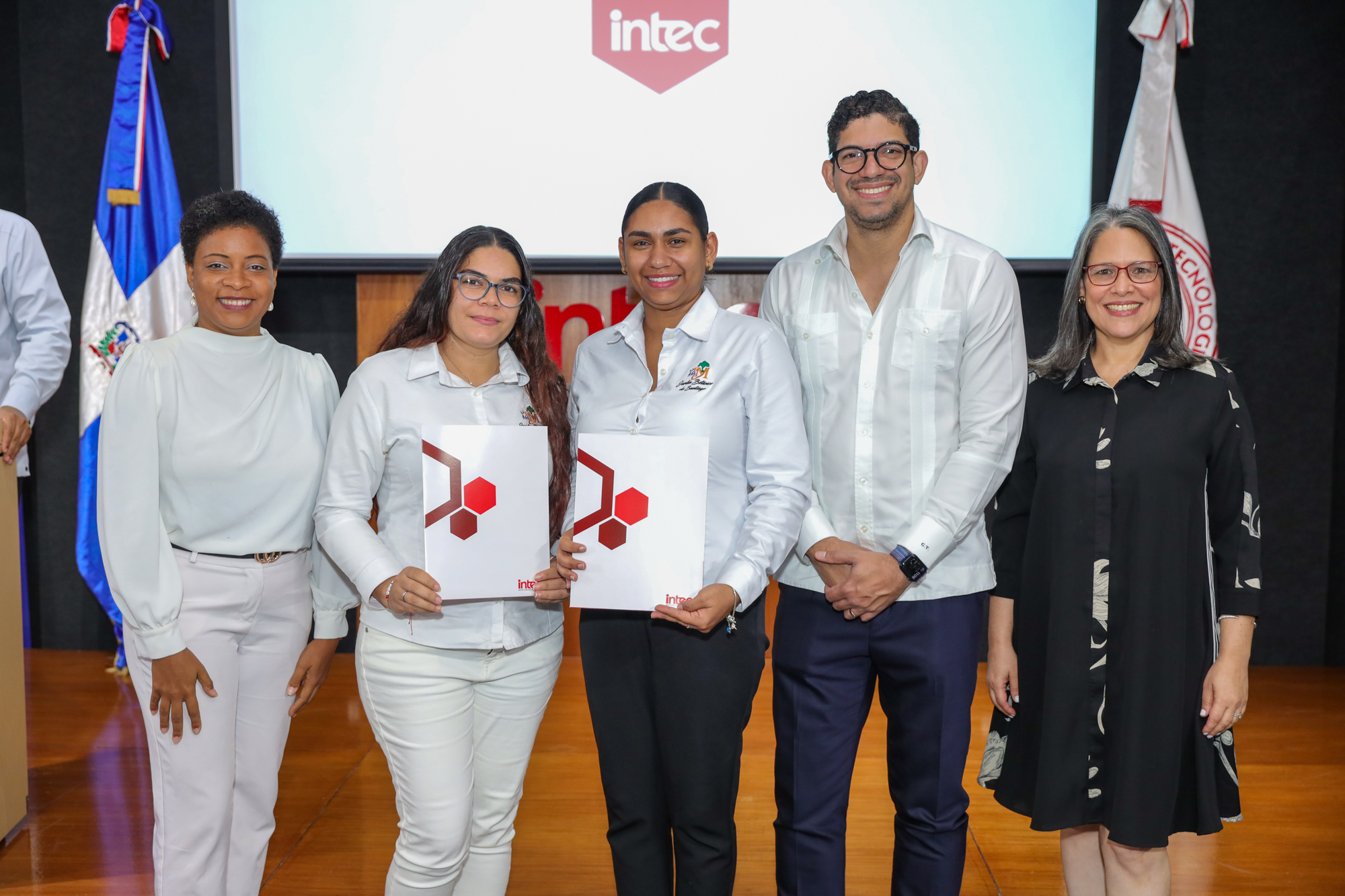 Asociación Cibao capacita a representantes ASFL en Efectividad Organizacional