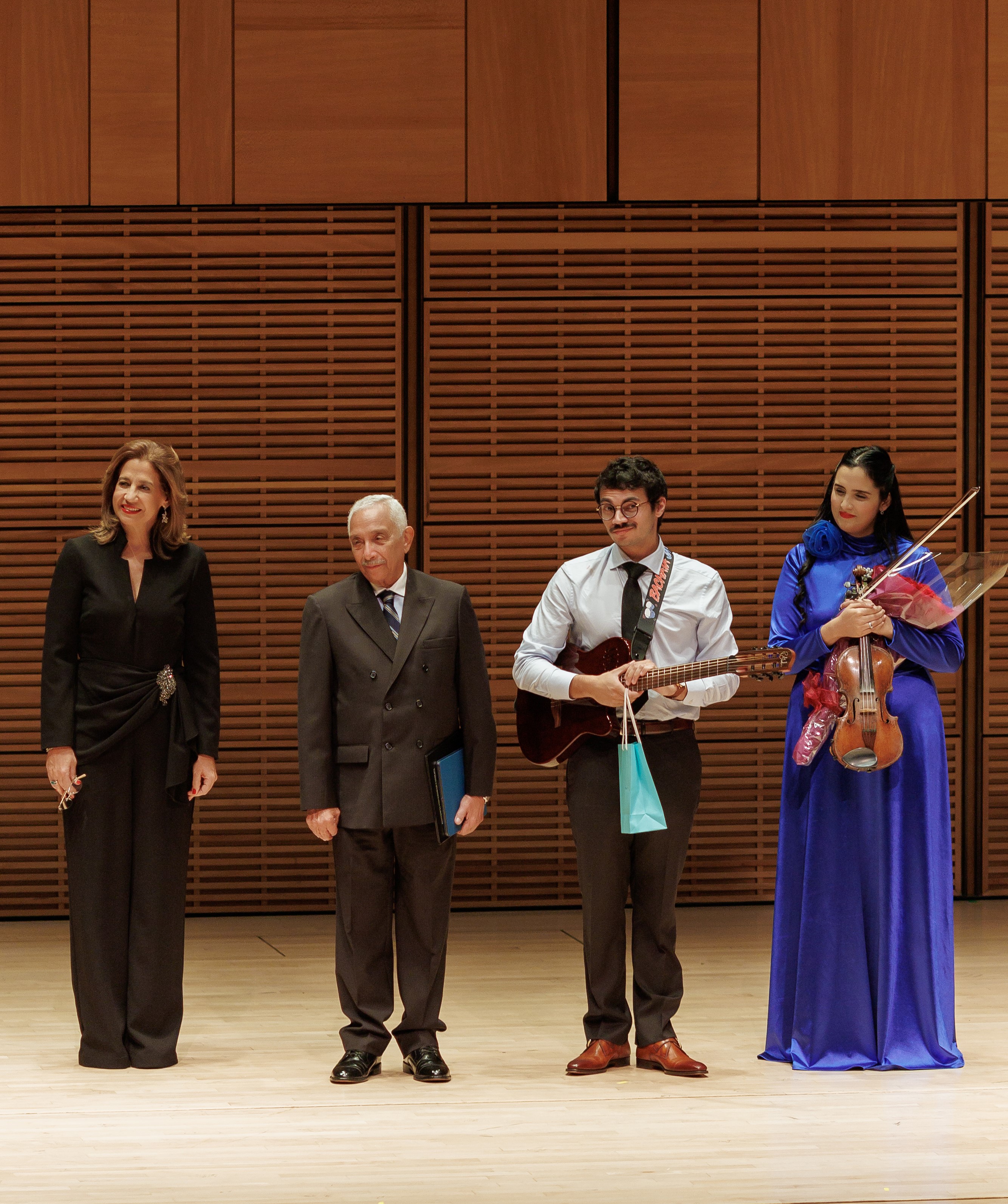 Celebran concierto ´´Por amor a través  de las estaciones´´