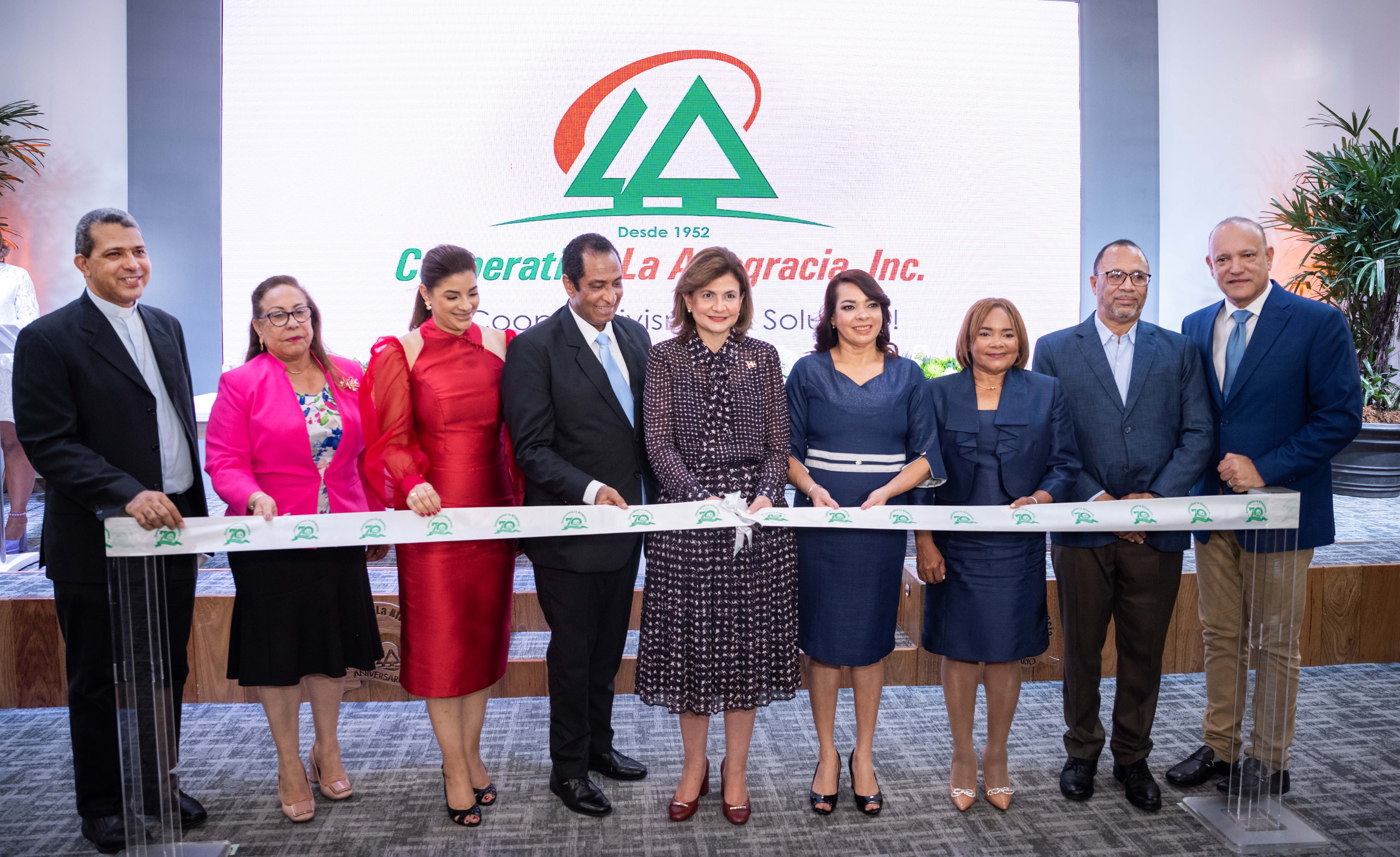 Cooperativa La Altagracia Inaugura su Edificio 70 Aniversario