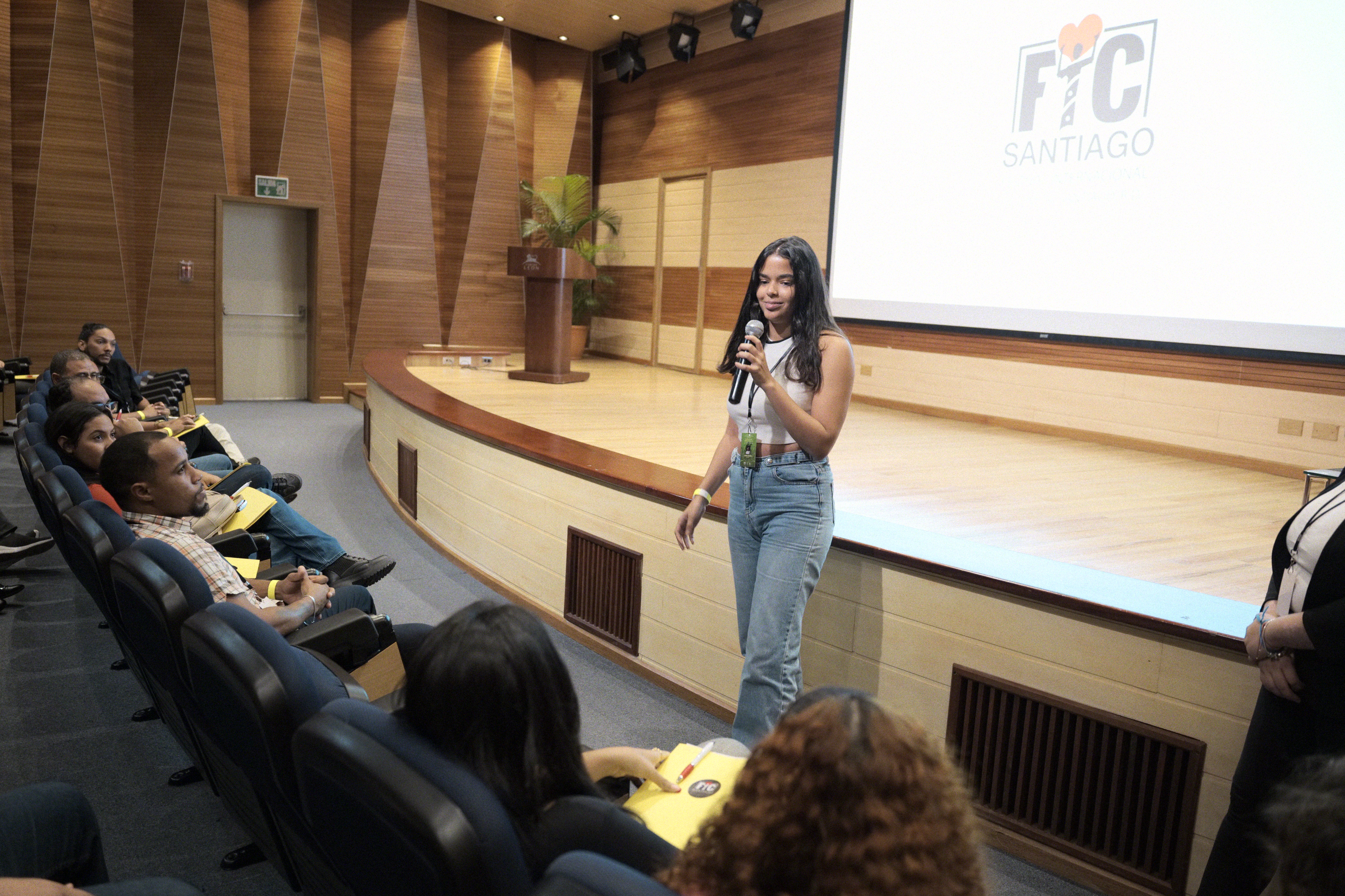 El Festival Internacional de Cine de Santiago SANTIAGO da inicio al Encuentro Cinematográfico
