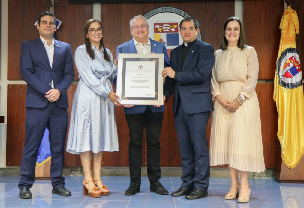 Más de mil estudiantes beneficiados por el acuerdo "Vinculación Academia-Empresa"