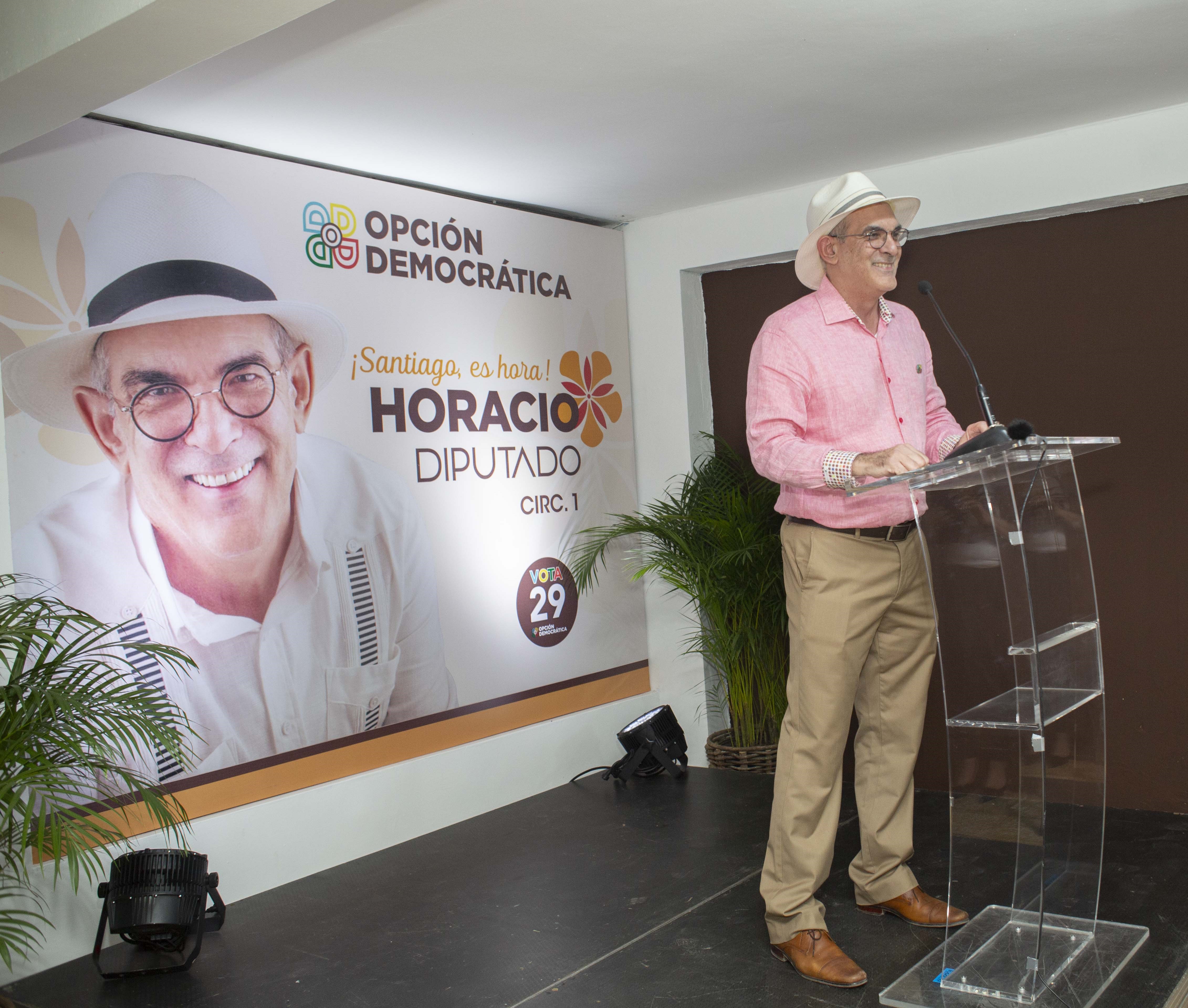 Horacio López afirma sistema de pensiones es el negocio más lucrativo para sus dueños