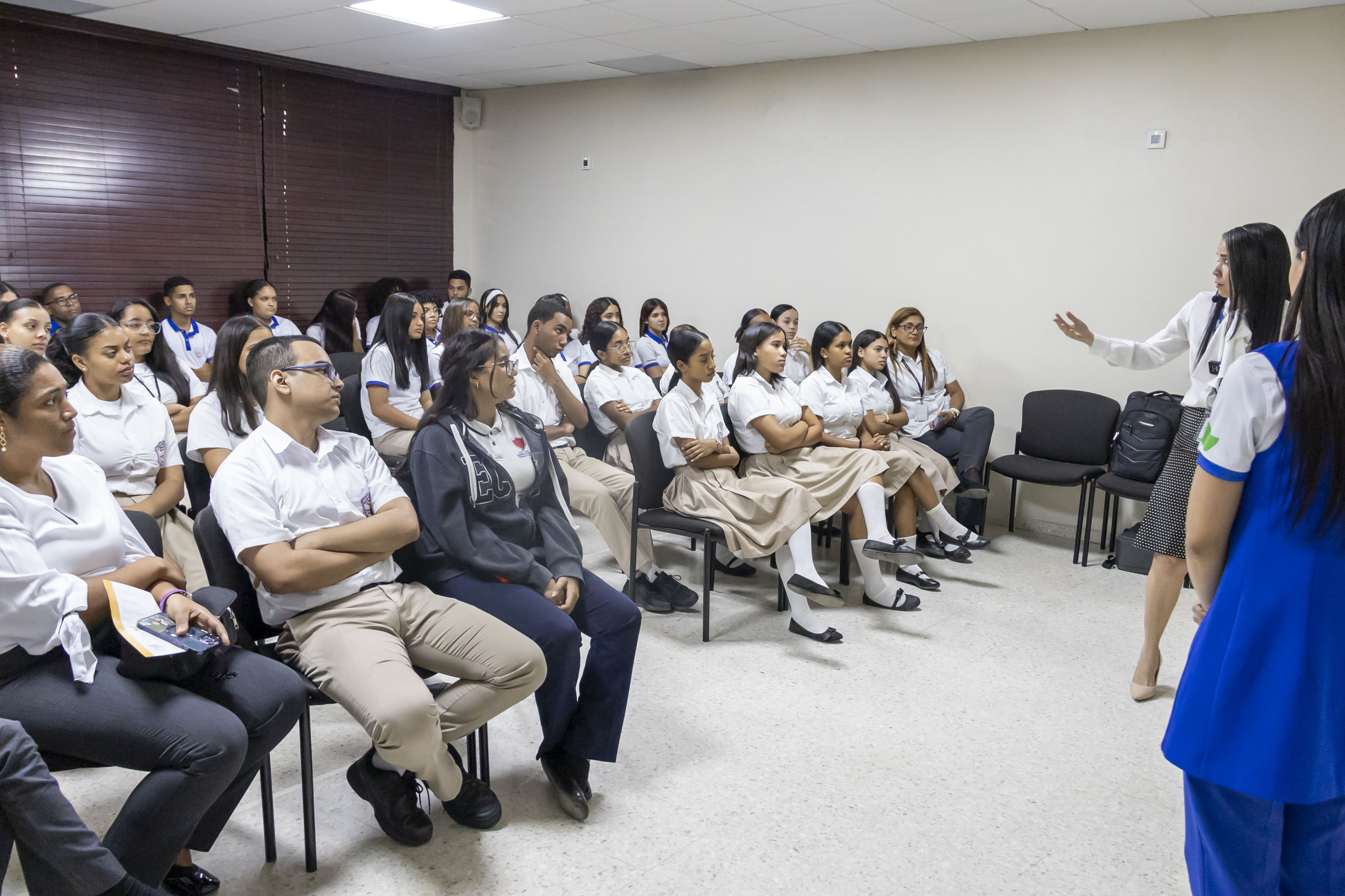 Alaver destaca la importancia de la cultura del ahorro en Semana Económica y Financiera