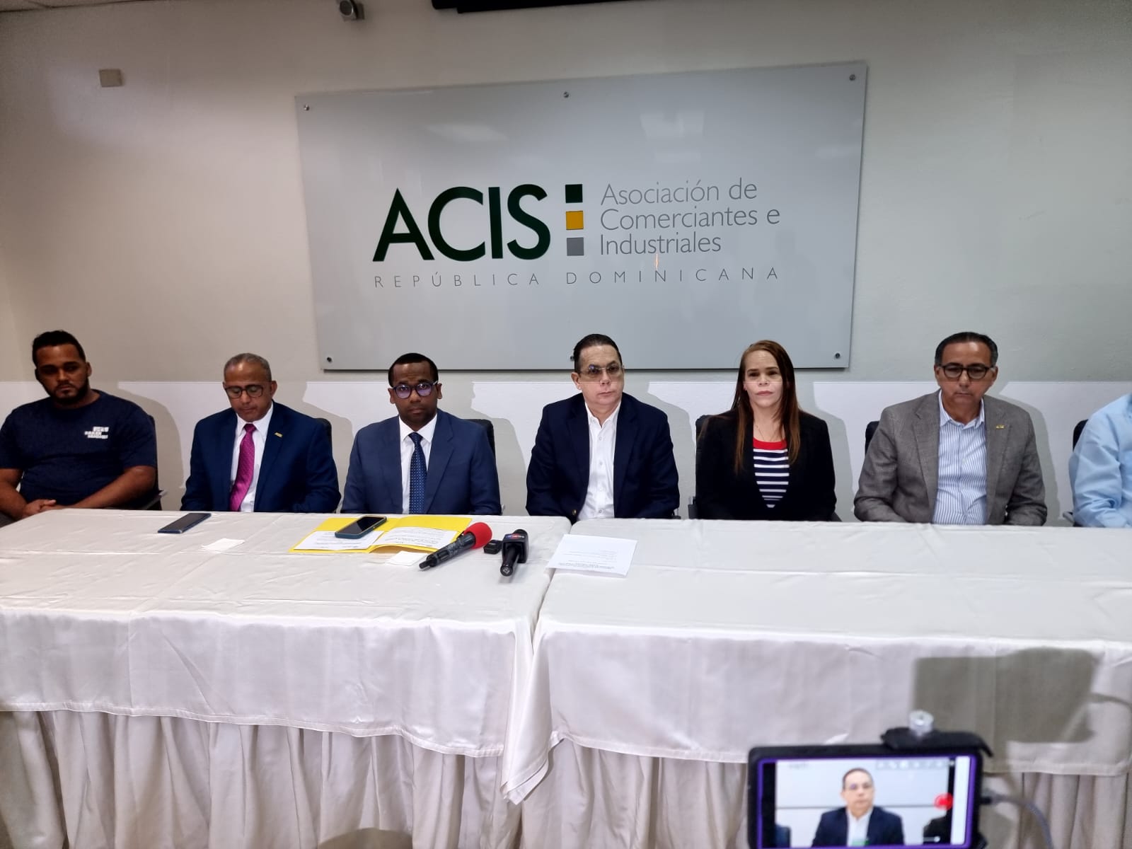 Fiscalía de Santiago y ACIS Presentan Protocolo para Mejorar Seguridad Ciudadana en Bancas de Lotería y Apuestas