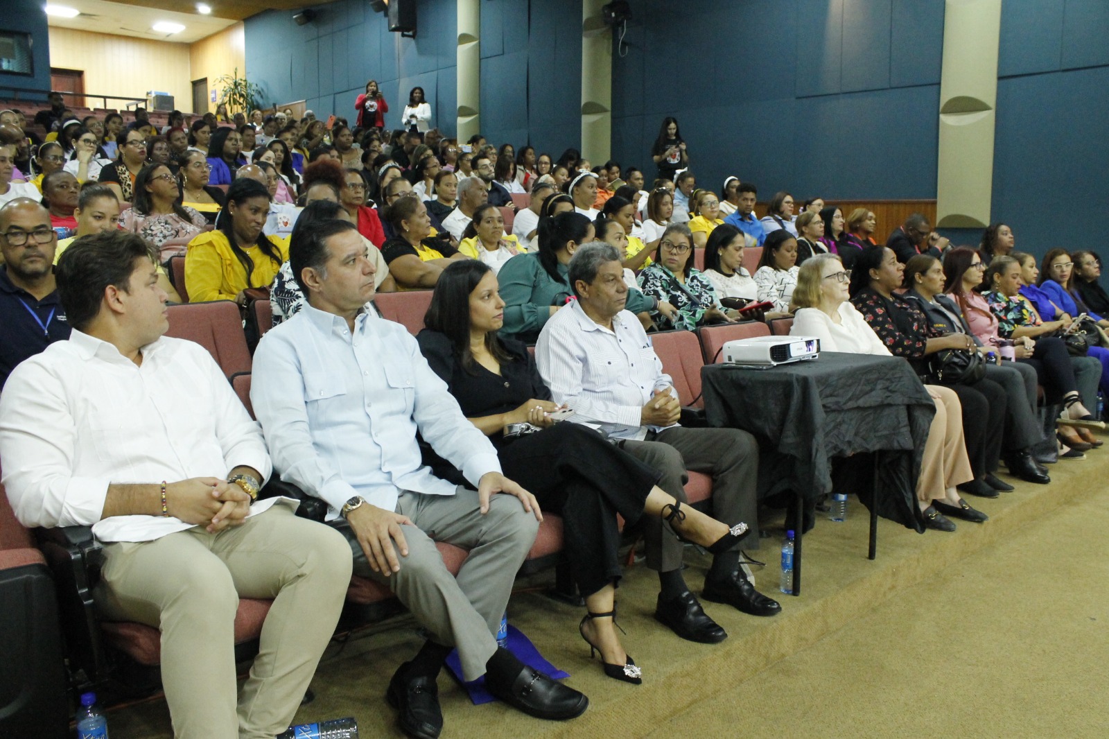 ASD Recinto Santiago realiza panel trata cómo prevenir el abuso infantil