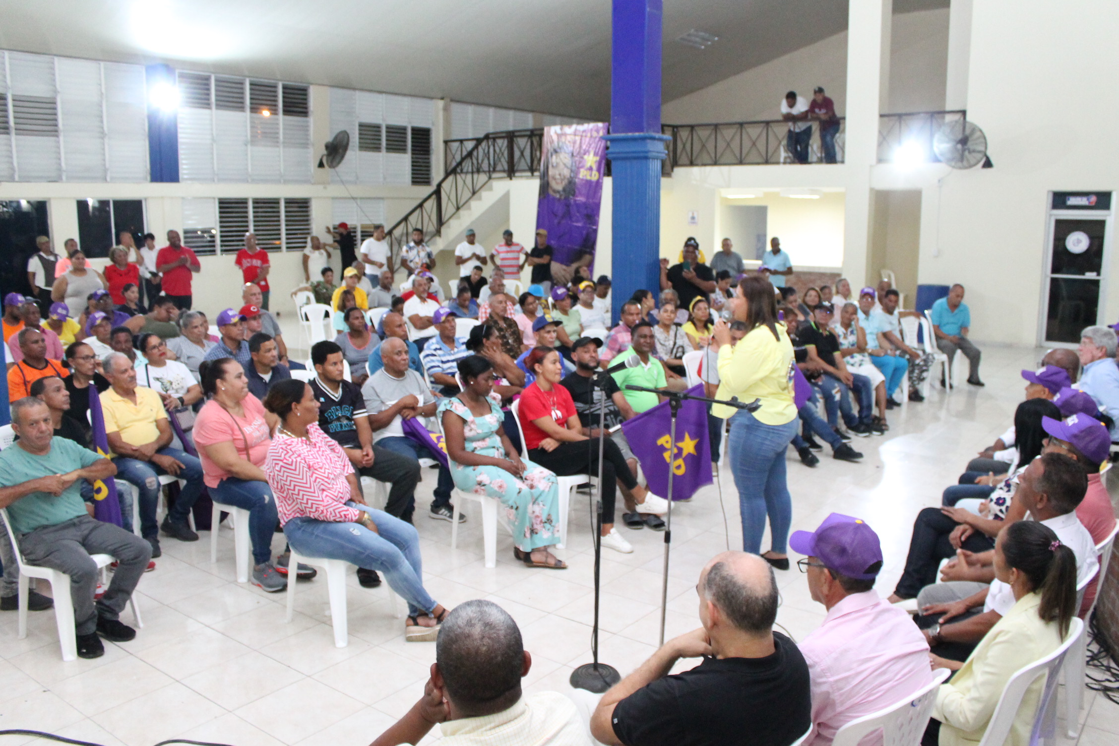 Elizabeth Rosa se compromete a ser la voz en el Congreso y a Trabajar por un Futuro Mejor