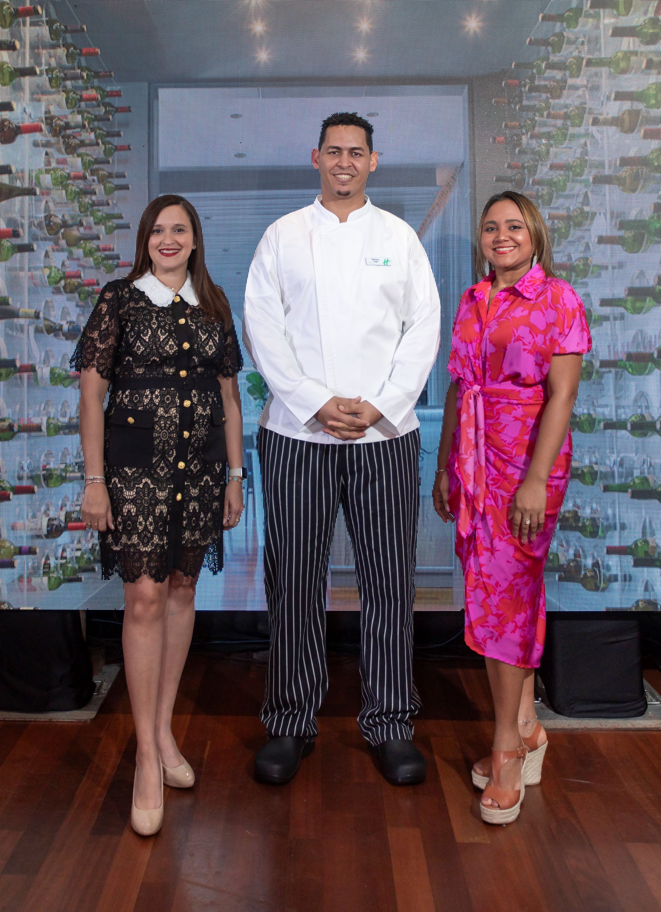 Restaurante Aromas del hotel Holiday Inn Santo Domingo presenta nueva carta gastronómica