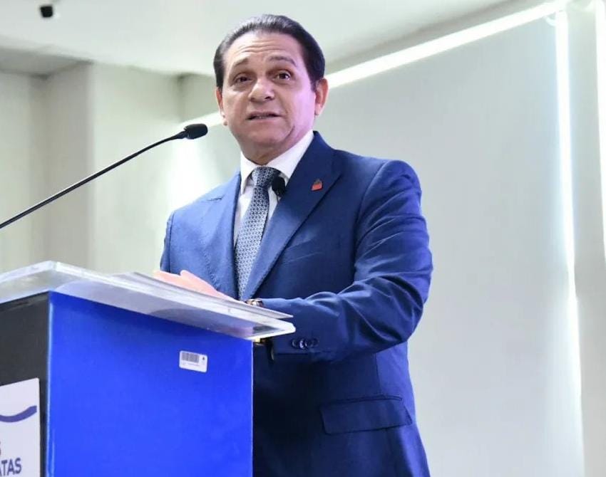 Exministro de Salud Daniel Rivera pide a población cooperar para prevenir propagación dengue