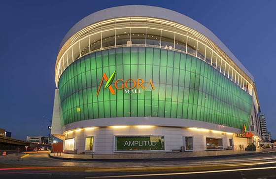 Nuevas tiendas y renovación en Ágora Mall